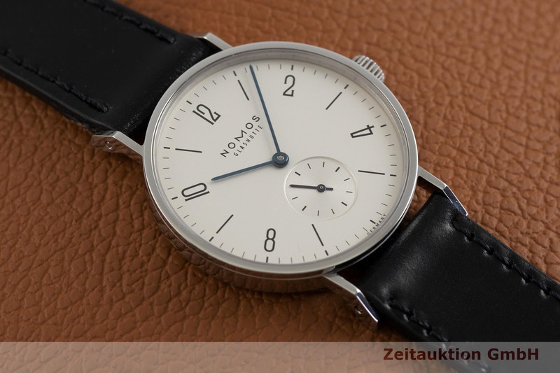 nomos quartz watches