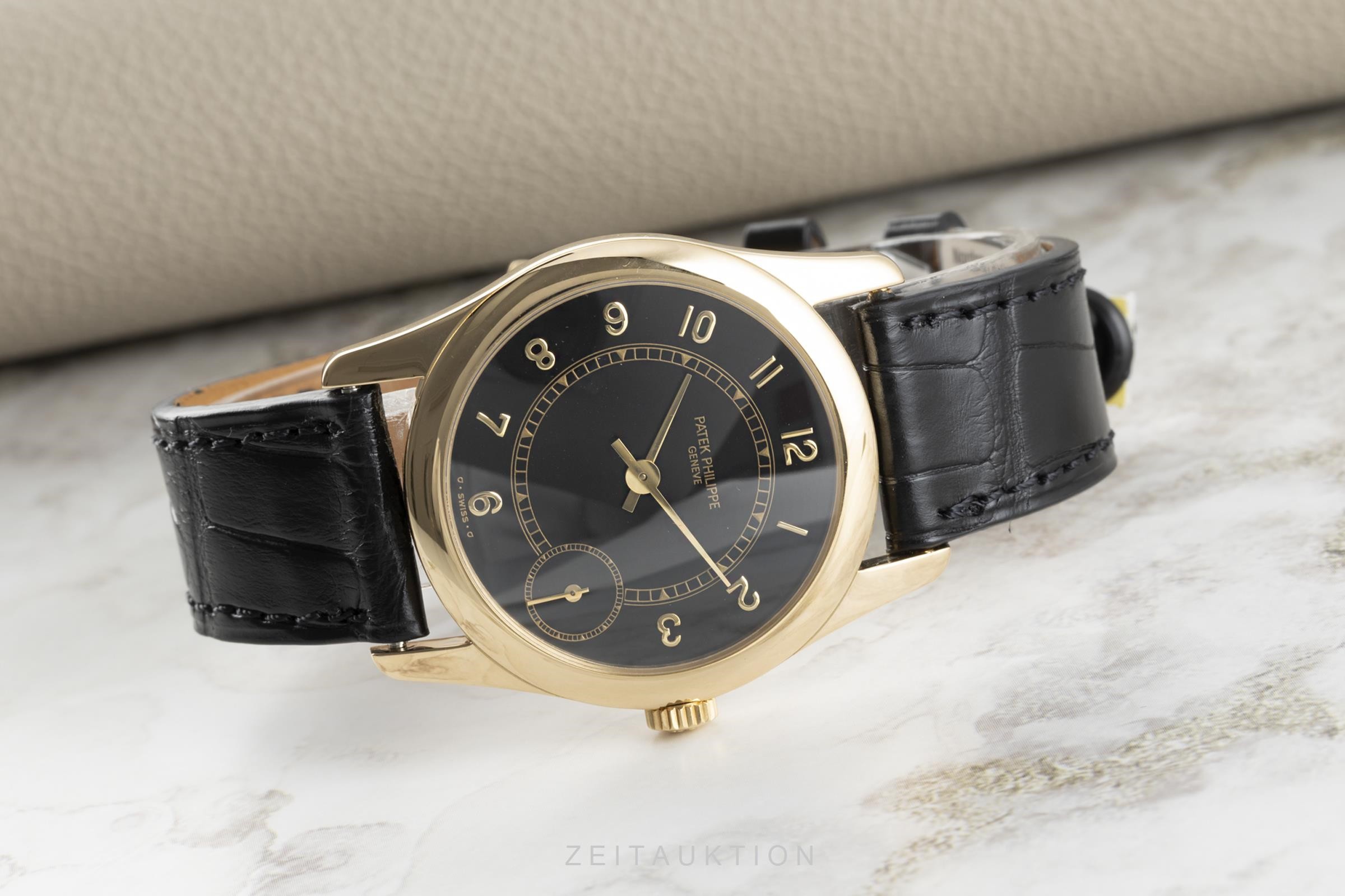 Patek Philippe Calatrava 18k Gold Automatik Kal. 240/151 Ref. 5000J-001  | Zeitauktion