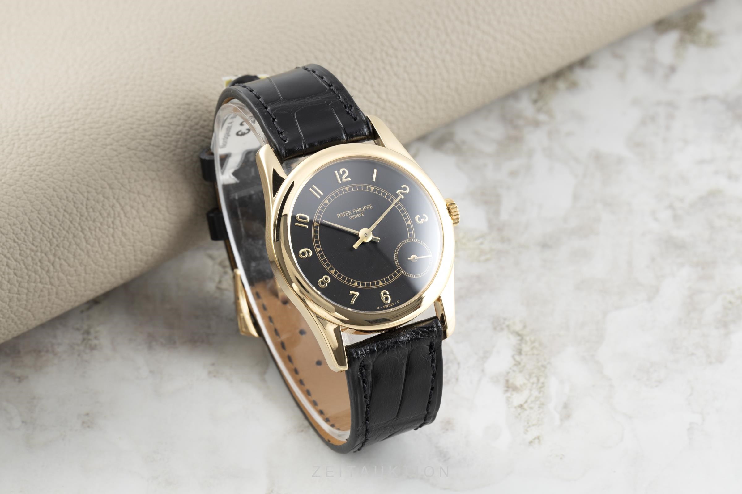 Patek Philippe Calatrava oro 18 ct automatismo Kal. 240/151 Ref. 5000J-001  | Zeitauktion