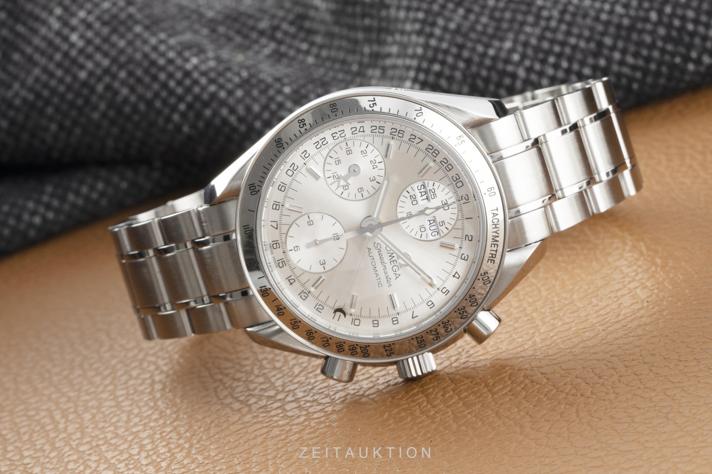 omega speedmaster 37mm