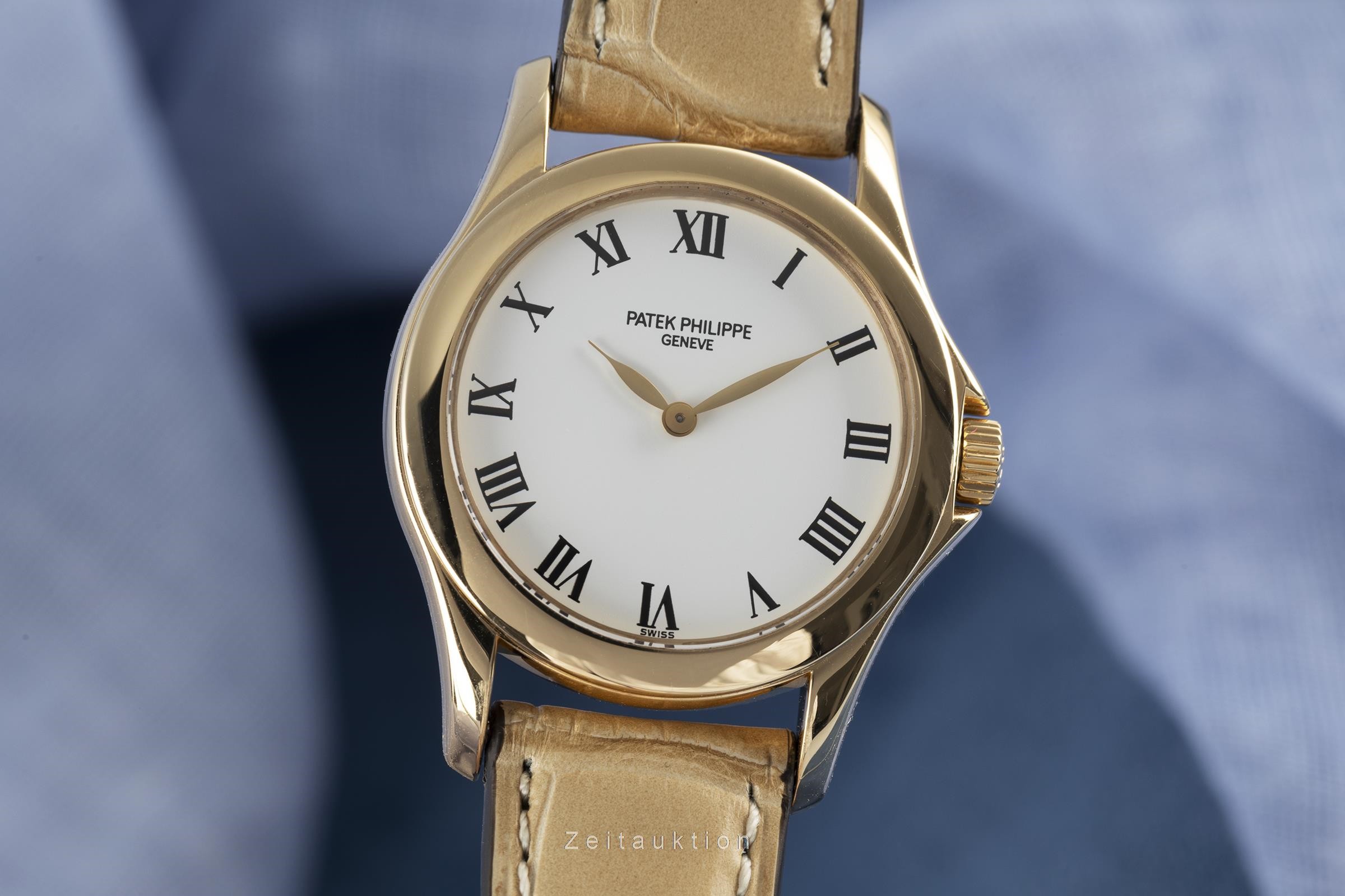 Patek Philippe Calatrava 18 ct gold manual winding Kal. 16 250 107 Ref. 4905 2107781