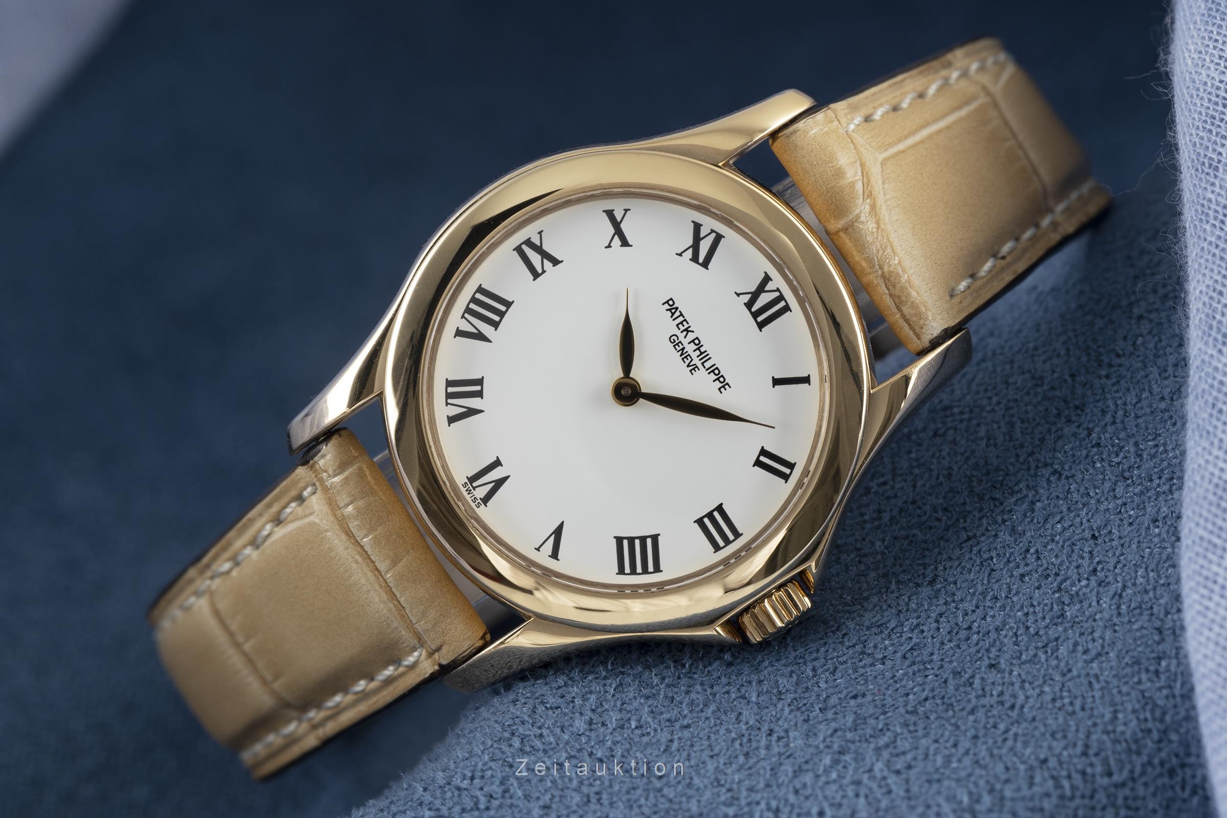 Patek Philippe Calatrava or 18 ct à remontage manuel Kal. 16-250/107 Ref. 4905  | Zeitauktion