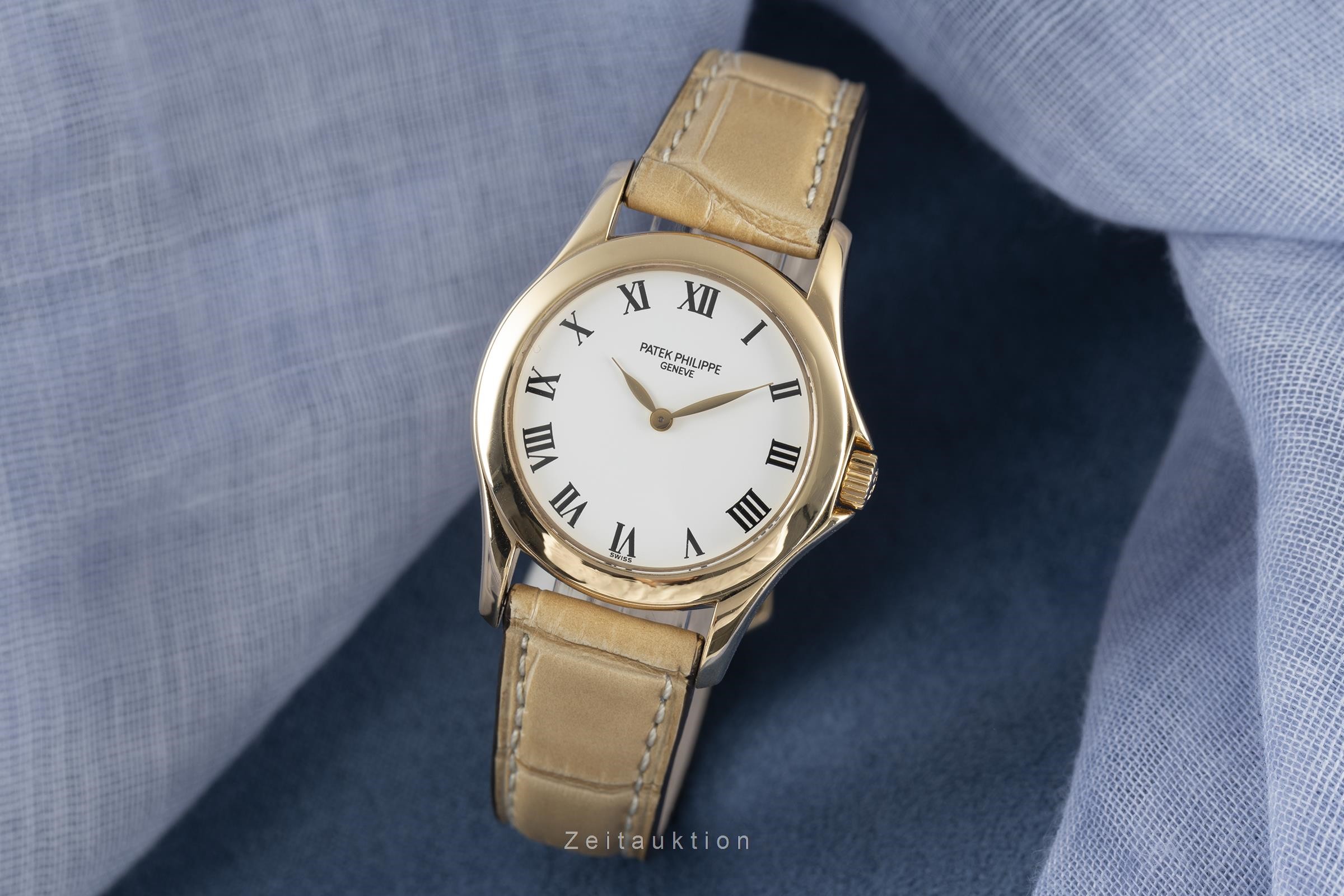 Patek Philippe Calatrava or 18 ct à remontage manuel Kal. 16-250/107 Ref. 4905  | Zeitauktion