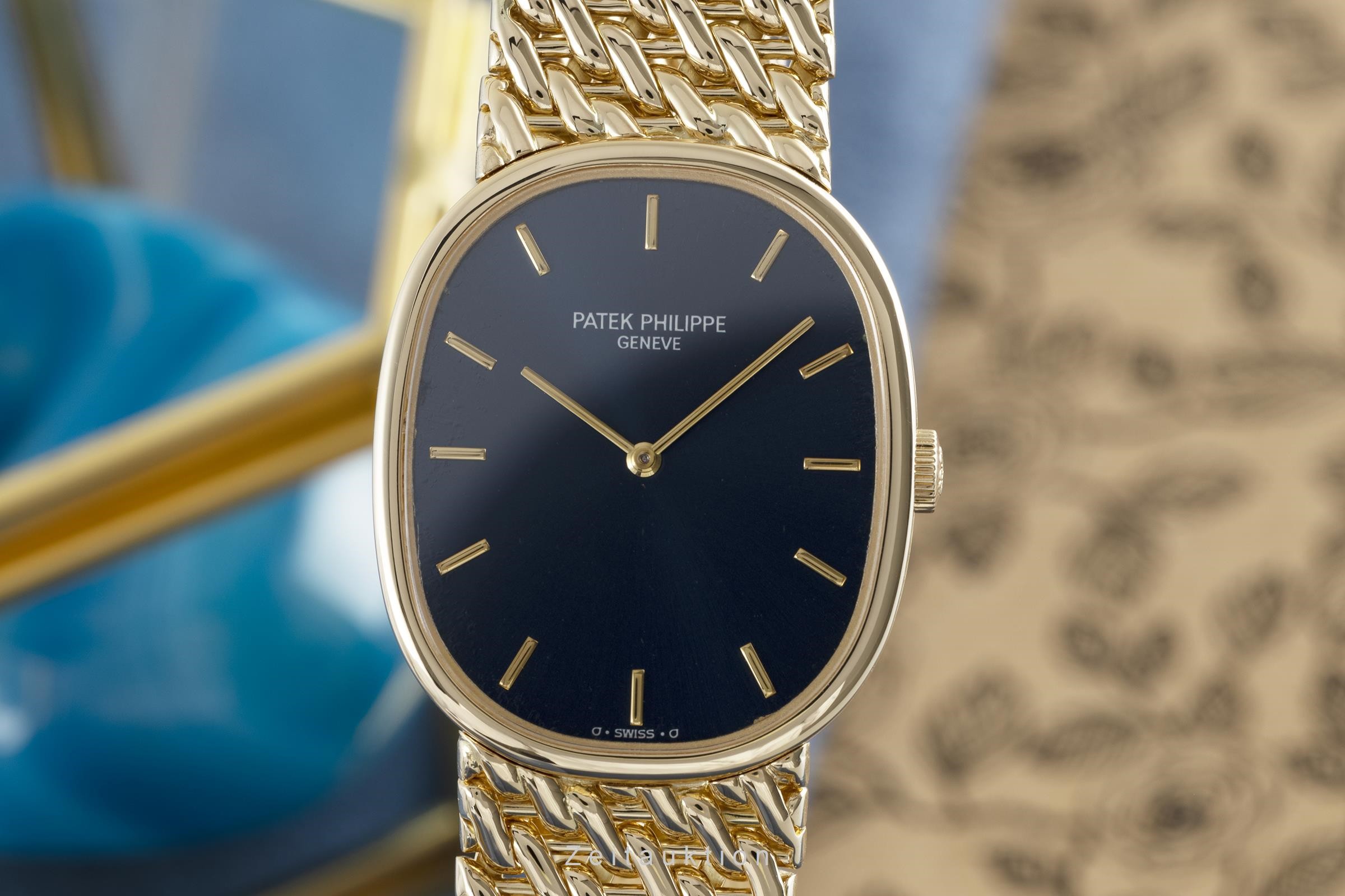 Patek Philippe Ellipse 18 ct gold manual winding Kal. 215 Ref. 3848  | Zeitauktion