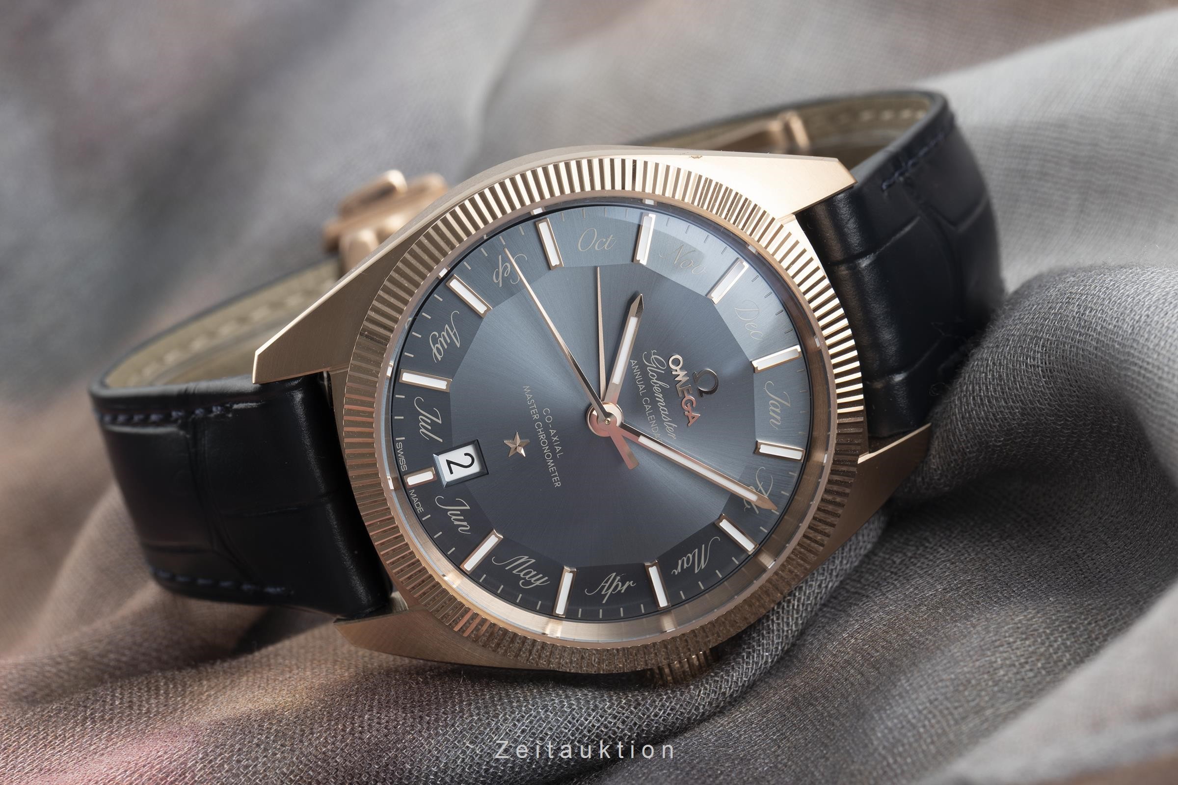 Omega Constellation or rouge 18 ct automatique Kal. 8923 Ref. 130.53.41.22.03.001  | Zeitauktion