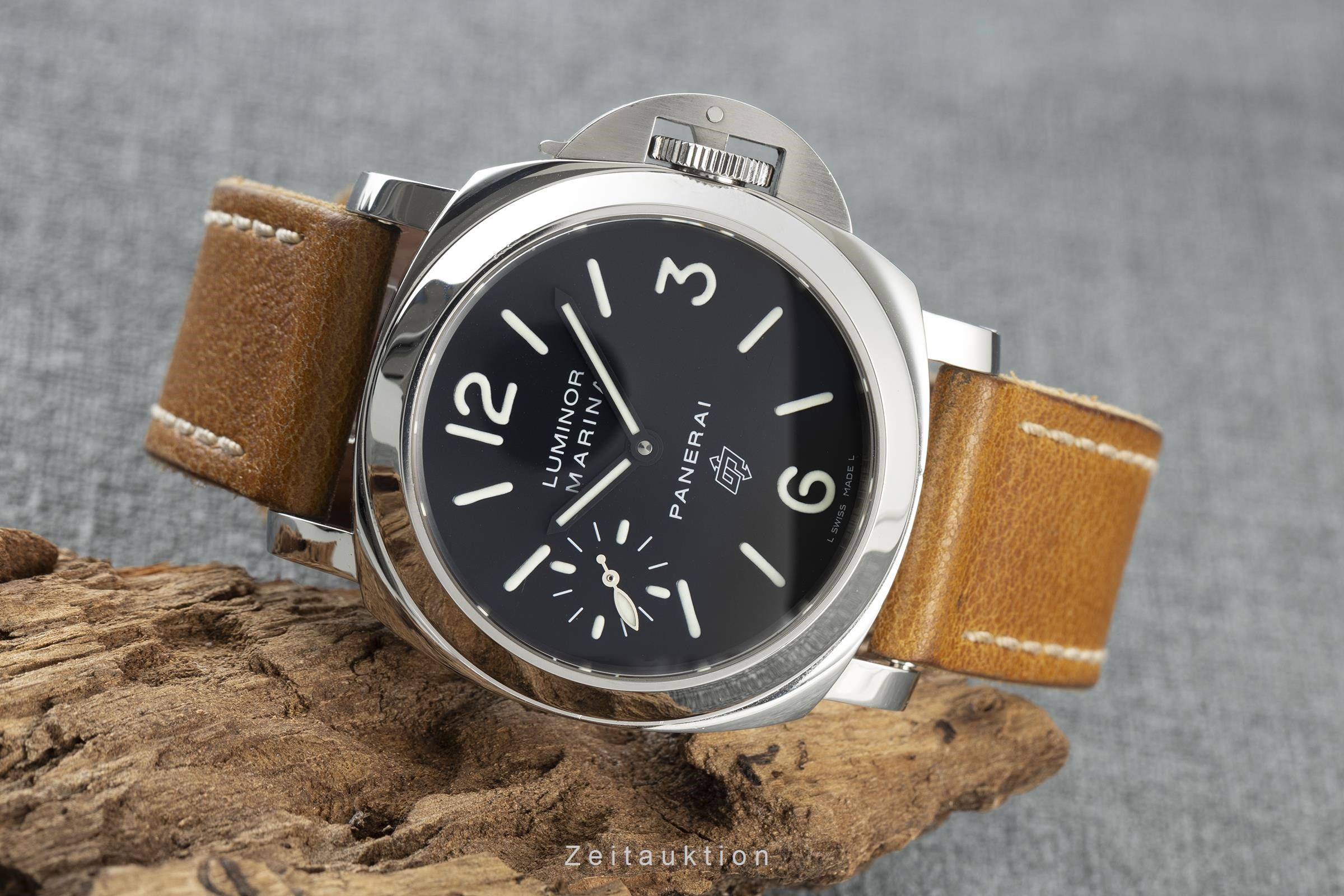 panerai 111 strap size