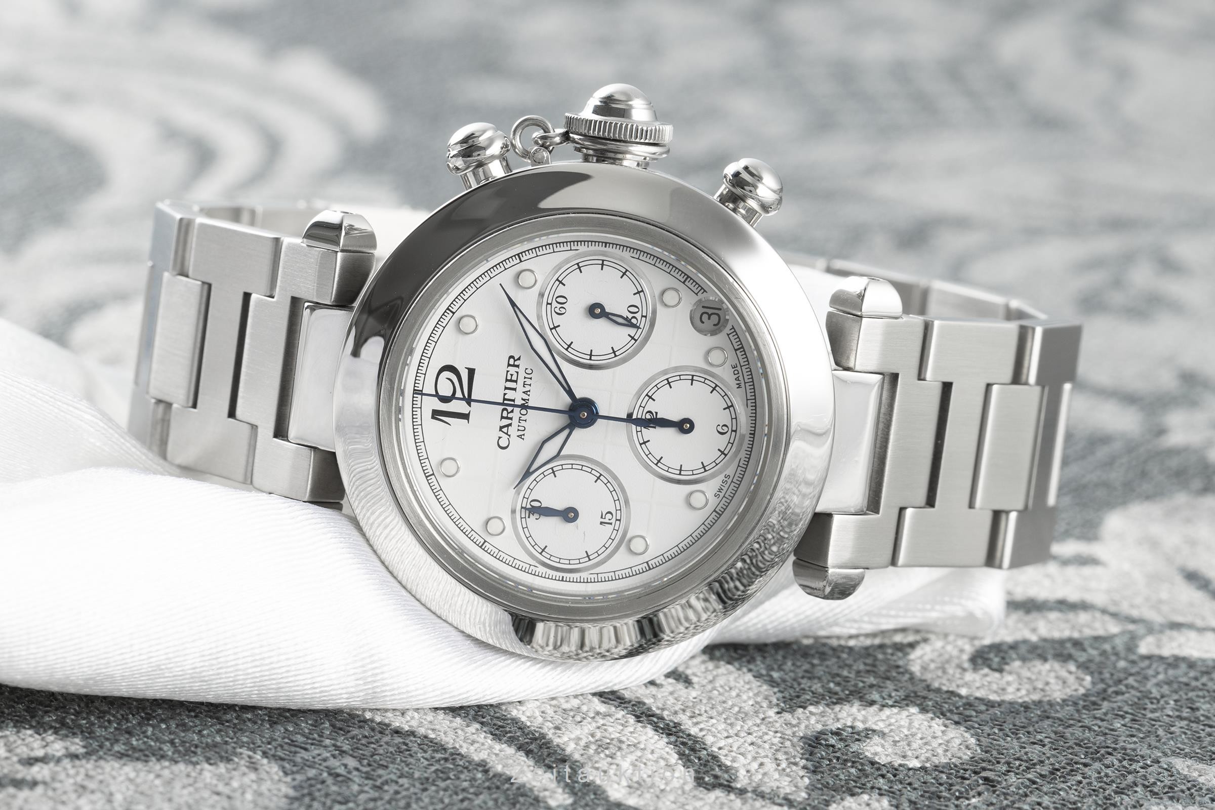 cartier pasha chronograph 2412