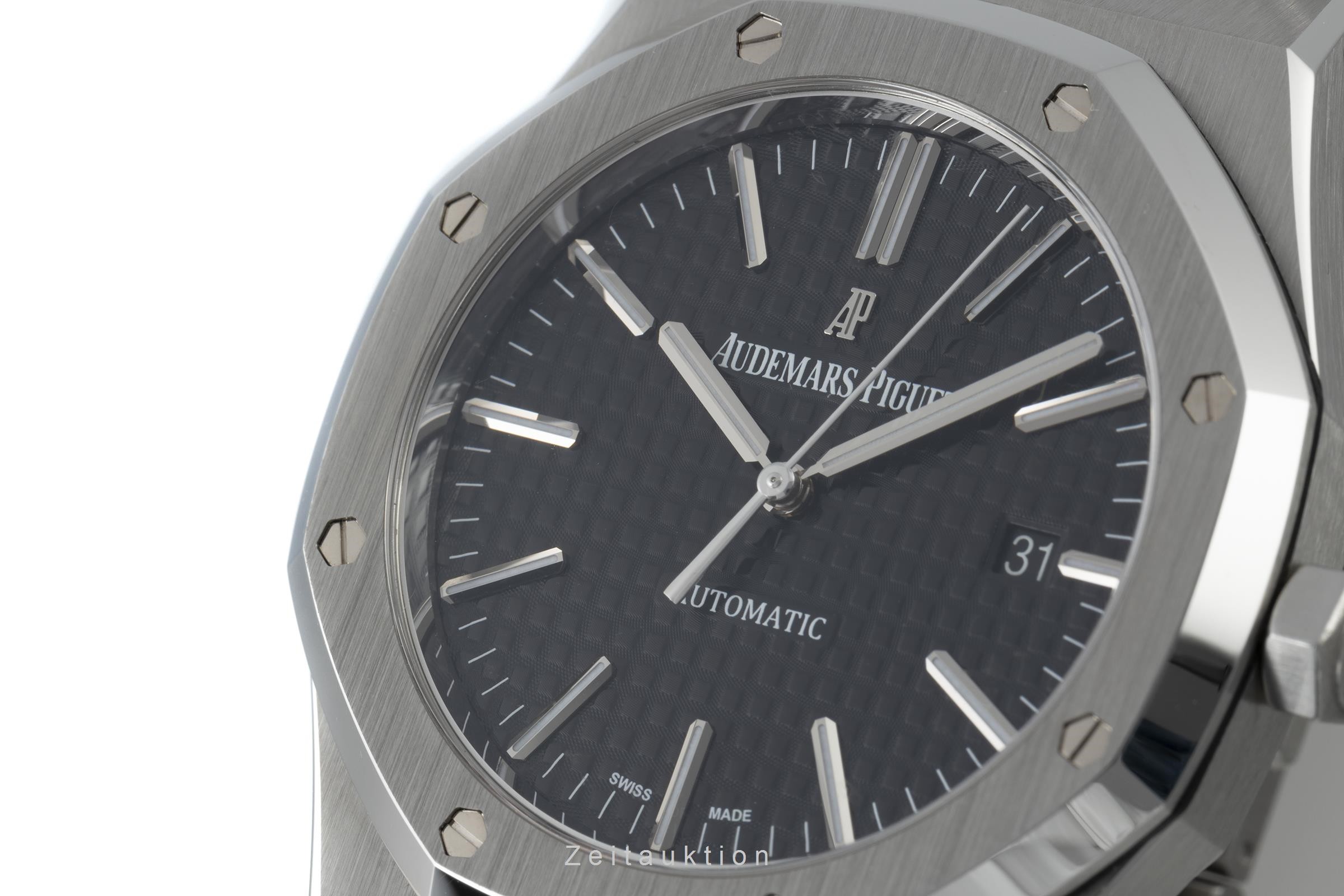 Audemars Piguet Royal Oak steel automatic Kal. 3120 Ref. 15400ST.OO.1220ST.01  | Zeitauktion