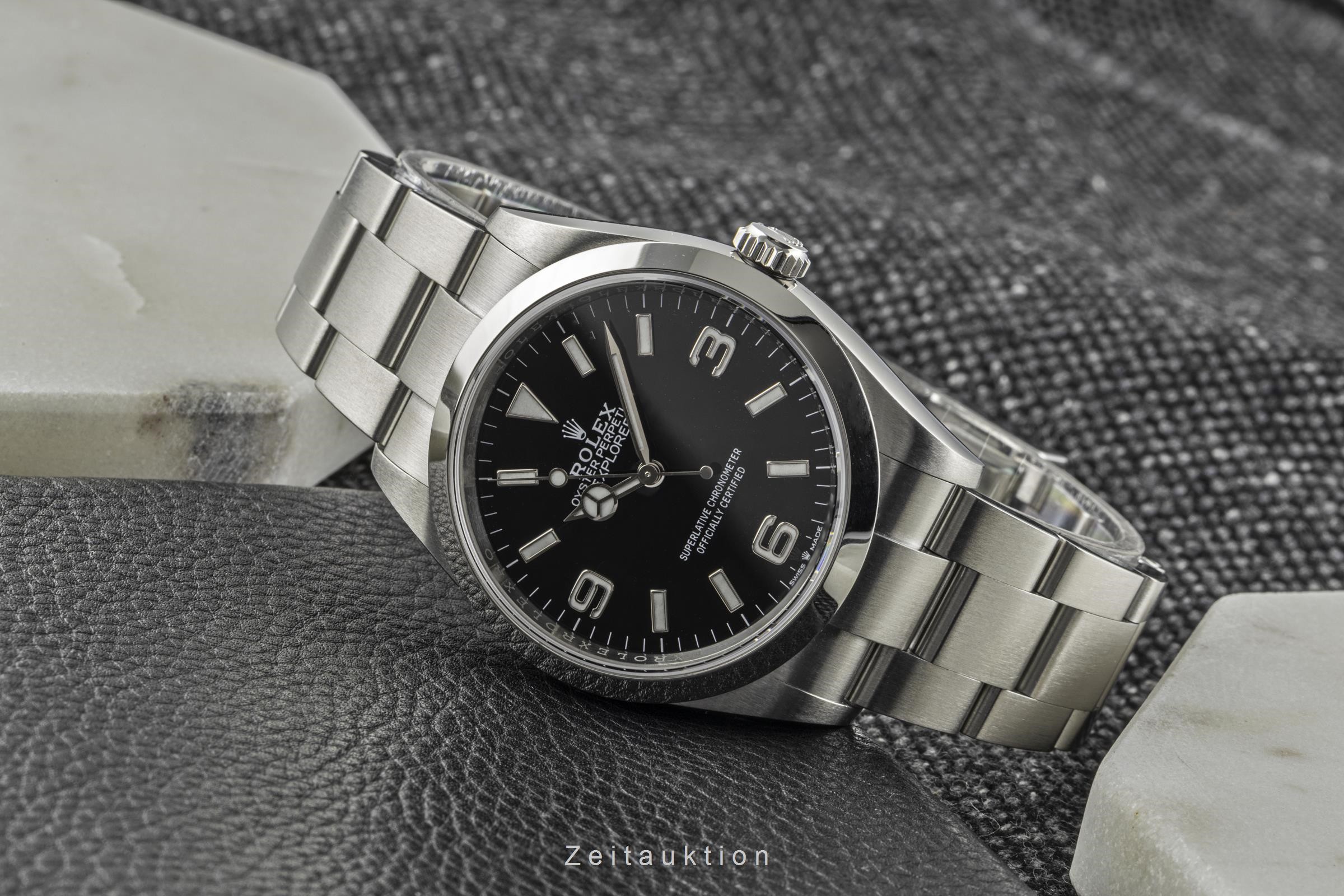 Rolex Explorer steel automatic Kal. 3230 Ref. 124270  | Zeitauktion