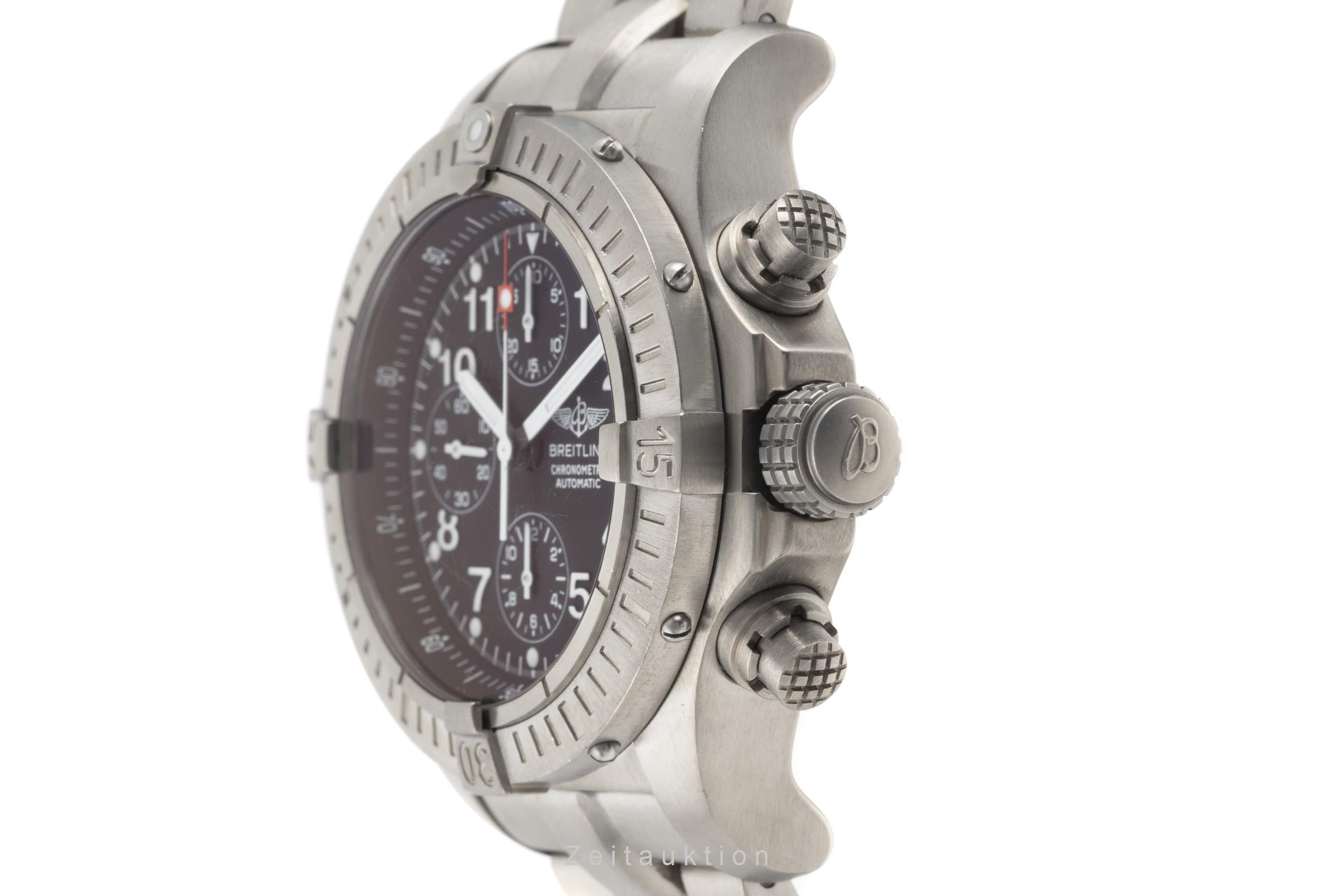 Breitling Avenger Chronograph Titan Automatik Kal. B13 Ref. E13360  | Zeitauktion