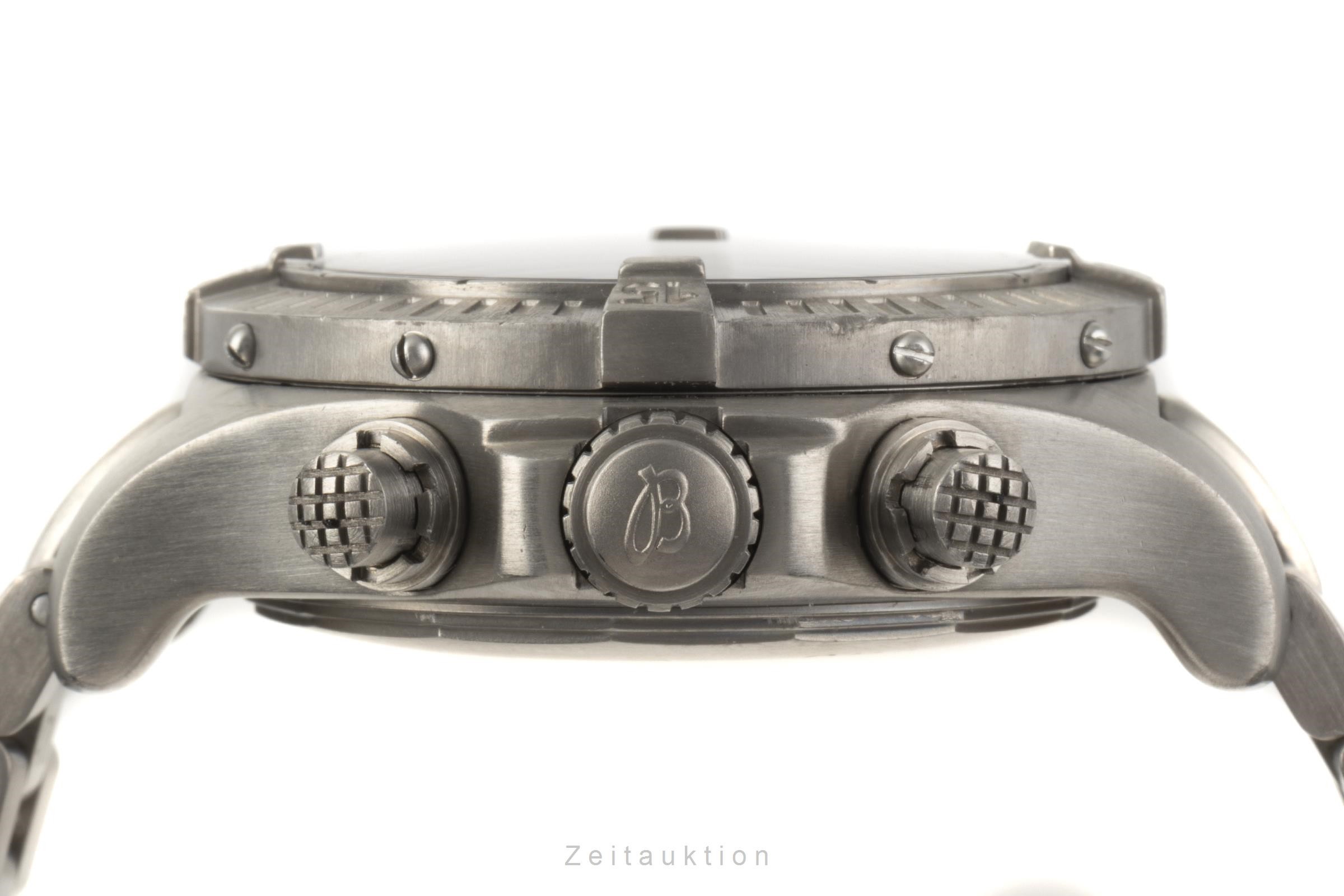 Breitling Avenger chronograph titanium automatic Kal. B13 Ref. E13360  | Zeitauktion