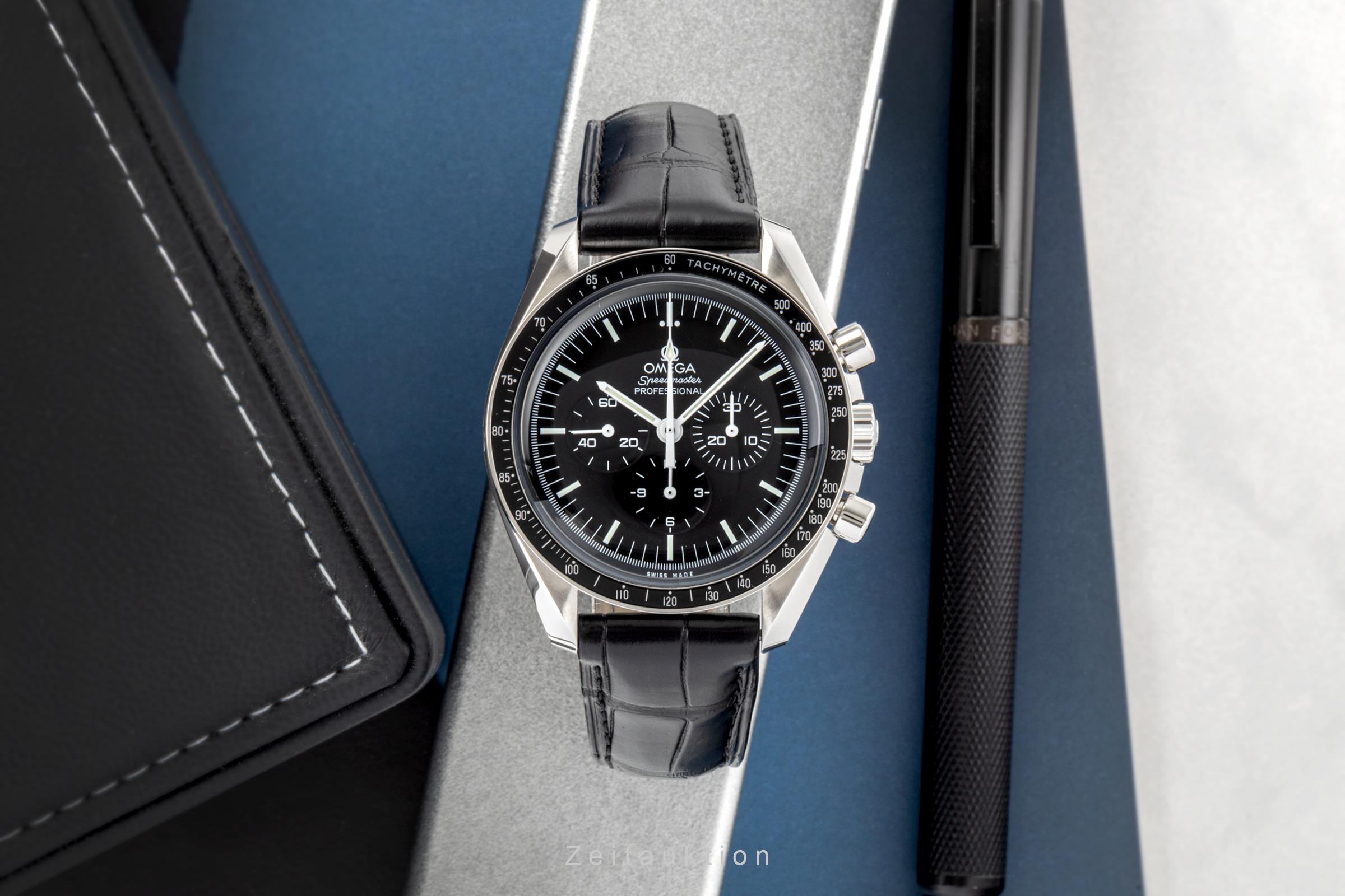 Omega Speedmaster Moonwatch chronograph steel manual winding Kal. 1861 Ref. 311.33.42.30.01.001  | Zeitauktion