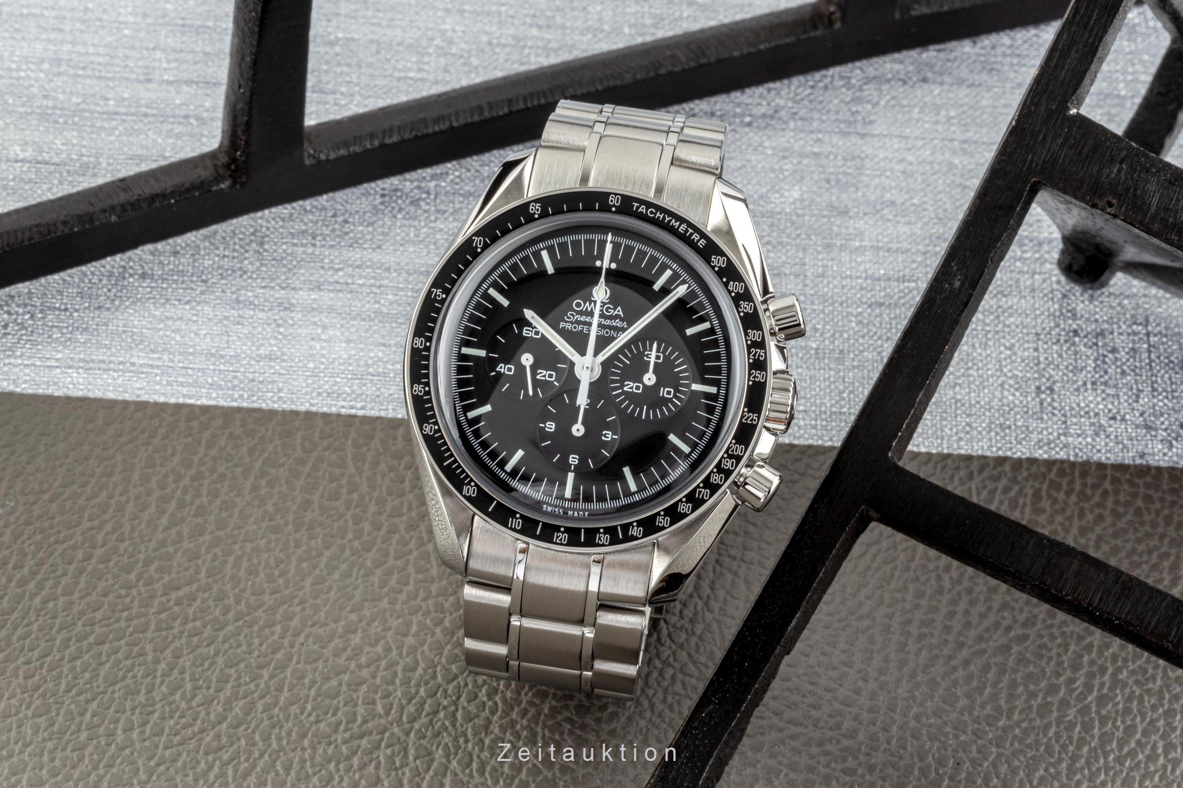 Omega Speedmaster chronograph steel manual winding Kal. 1861 Ref. 311.30.42.30.01.005  | Zeitauktion