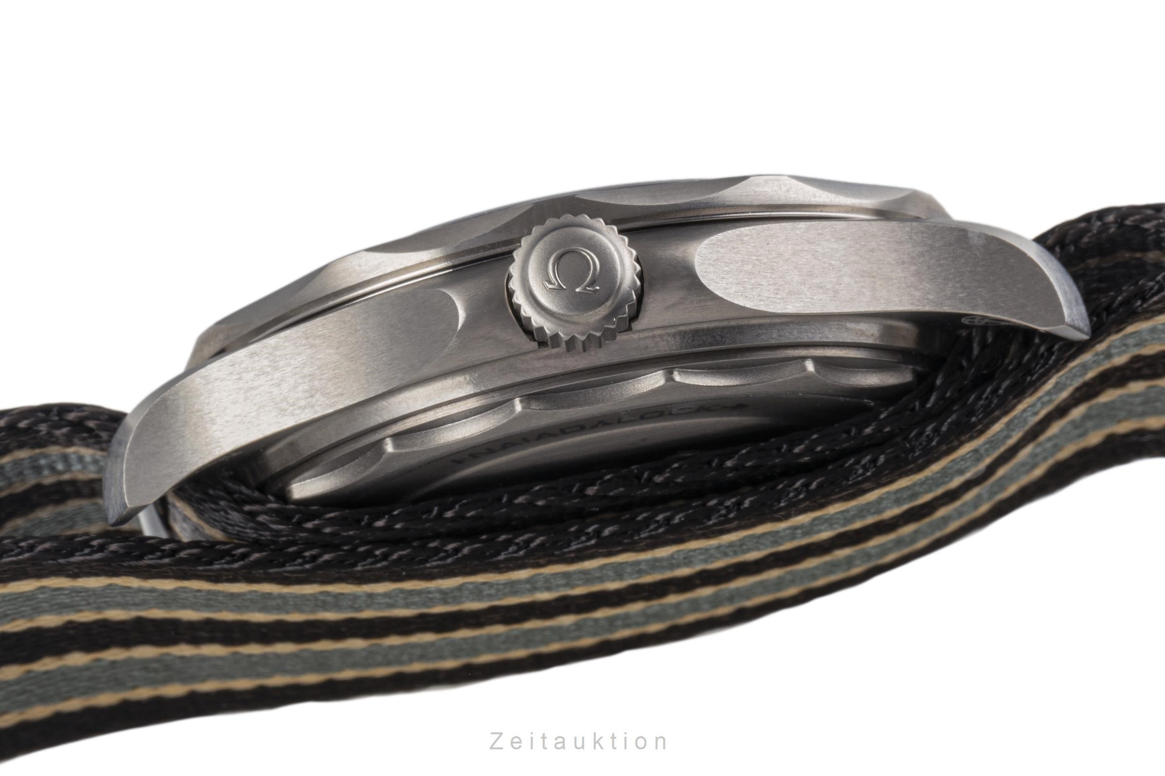 Omega Seamaster titanium automatic Kal. 8806 Ref. 210.92.42.20.01.001  | Zeitauktion