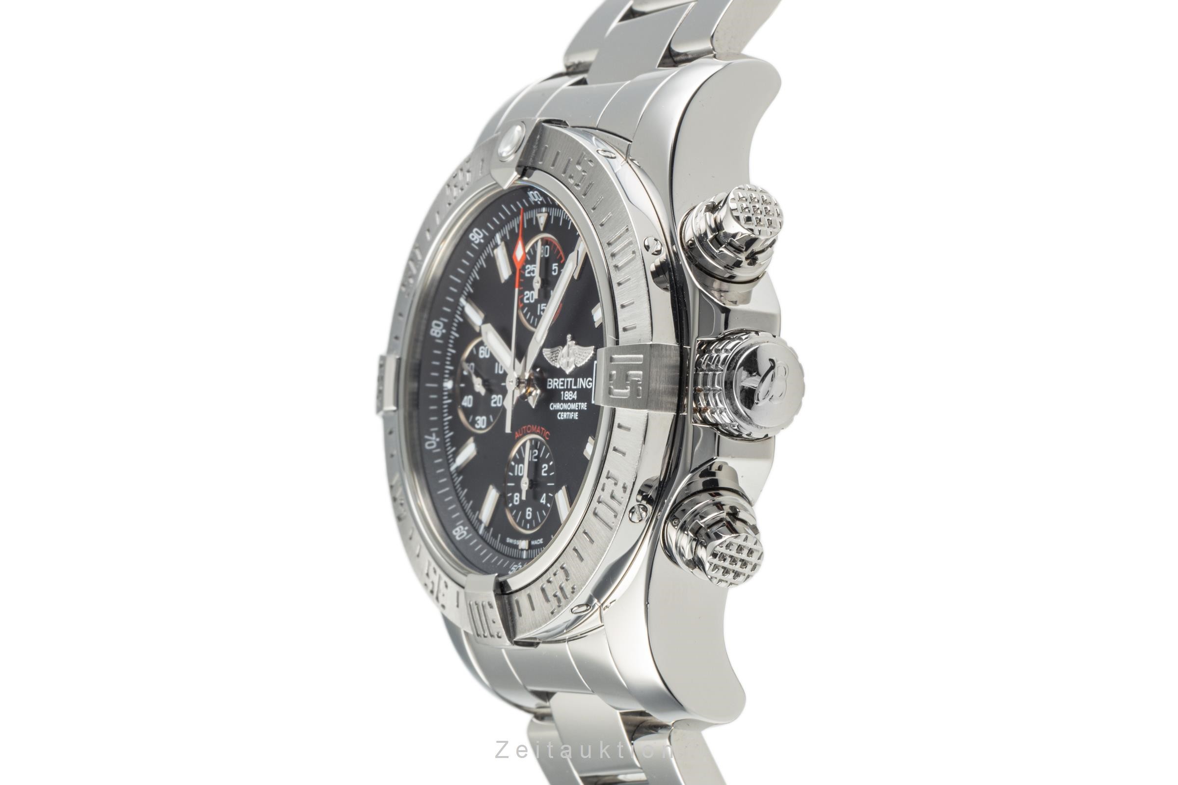 Breitling Avenger II chronograph steel automatic Kal. B13 Ref. A133811/BC32  | Zeitauktion