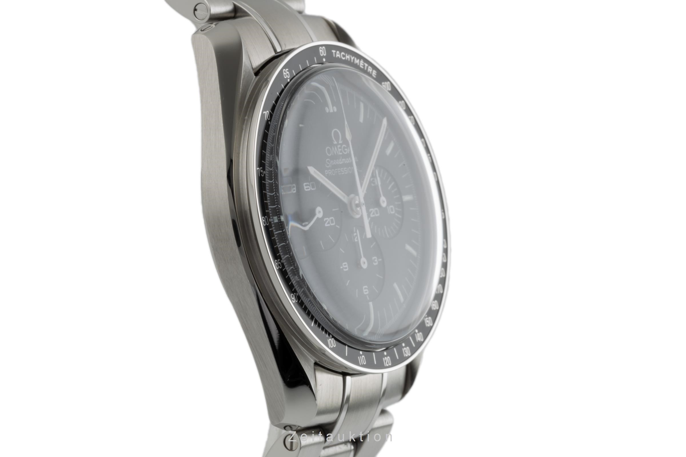 Omega Speedmaster Moonwatch chronograph steel manual winding Kal. 1861 Ref. 311.30.42.30.01.005  | Zeitauktion