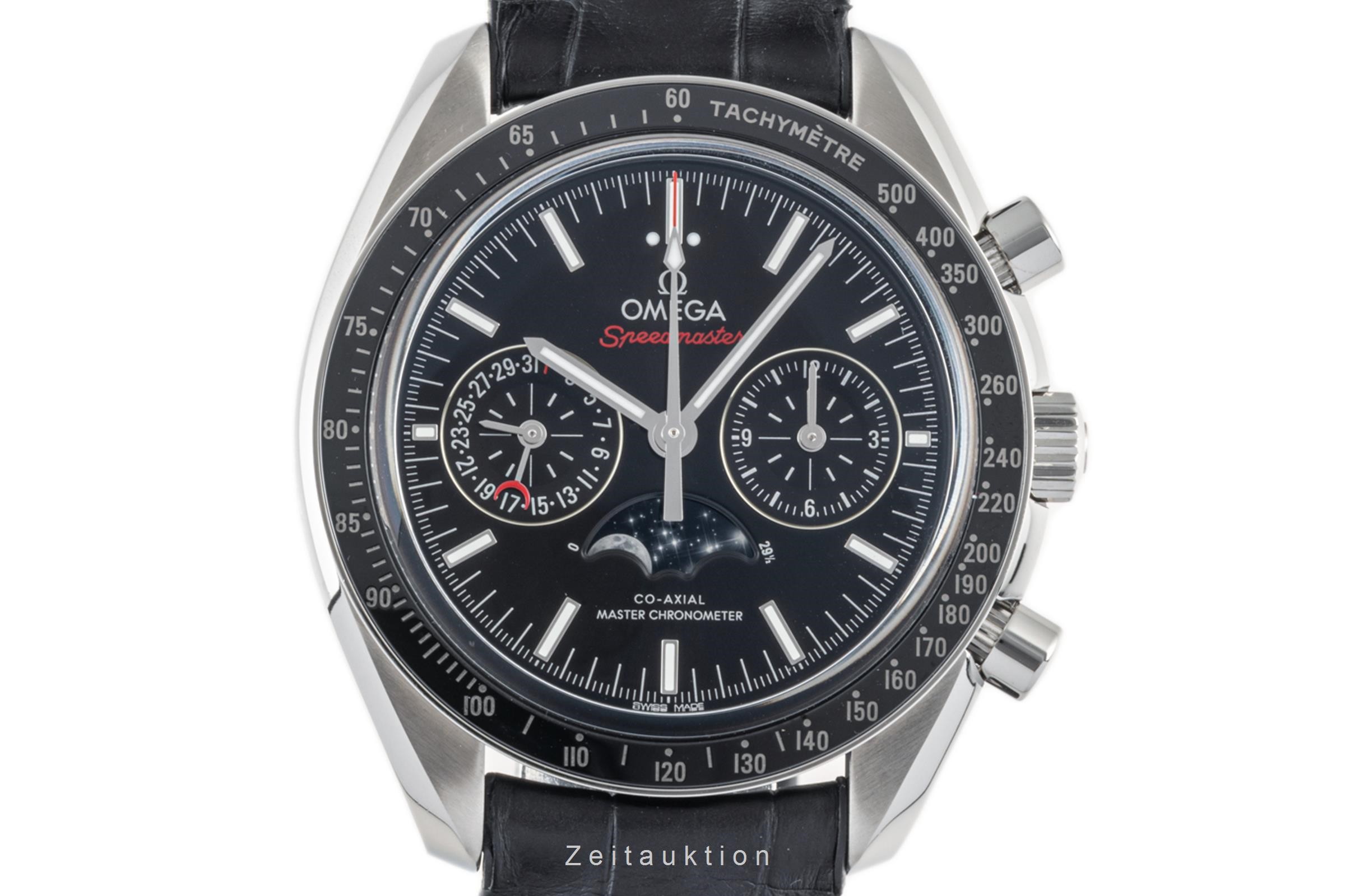 Omega Speedmaster Moonwatch chronographe acier automatique Kal. 9904