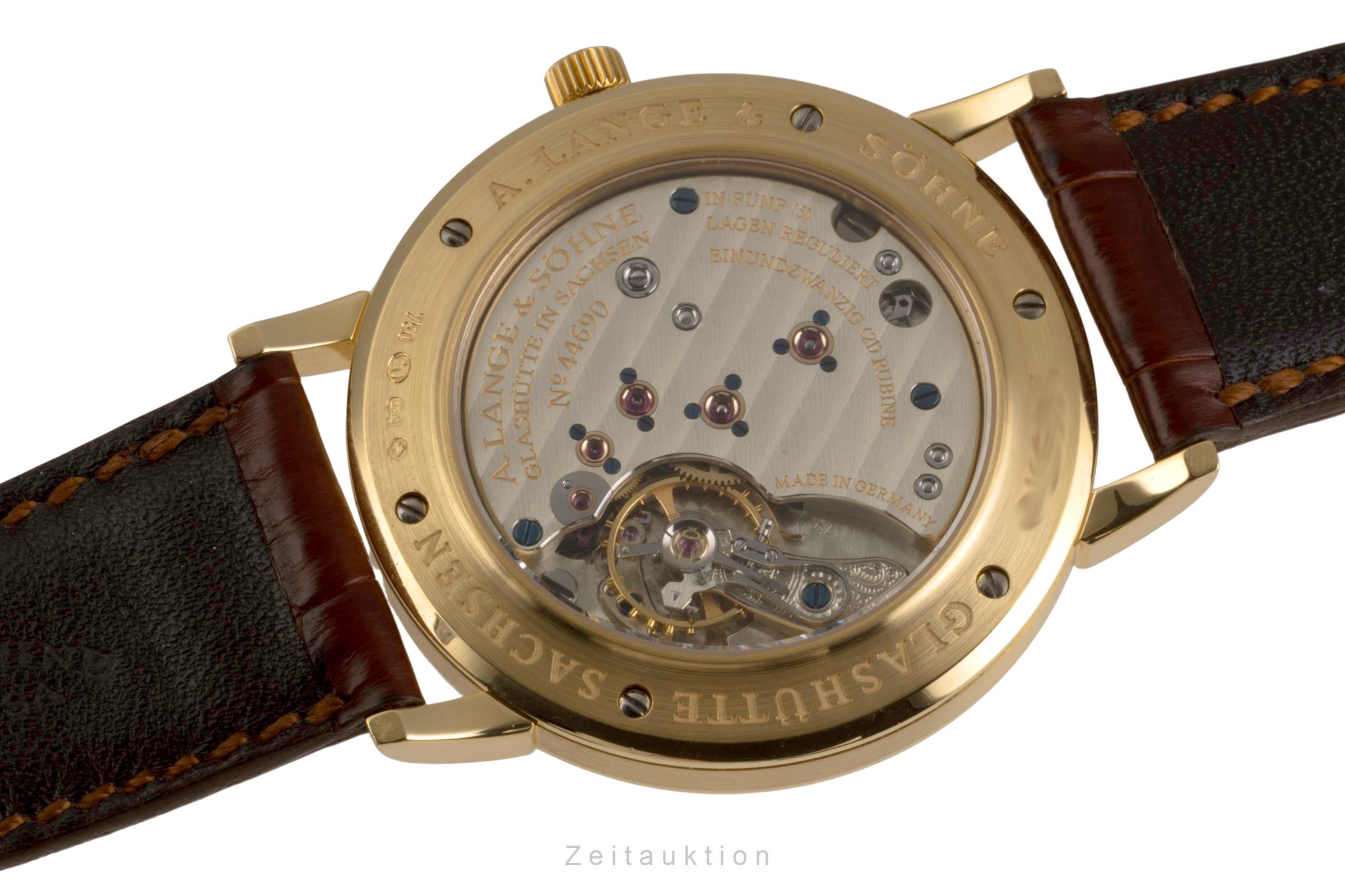 A. Lange & Söhne 1815 oro de 18 quilates cuerda manual Kal. L.941.1 Ref. 206.021  | Zeitauktion