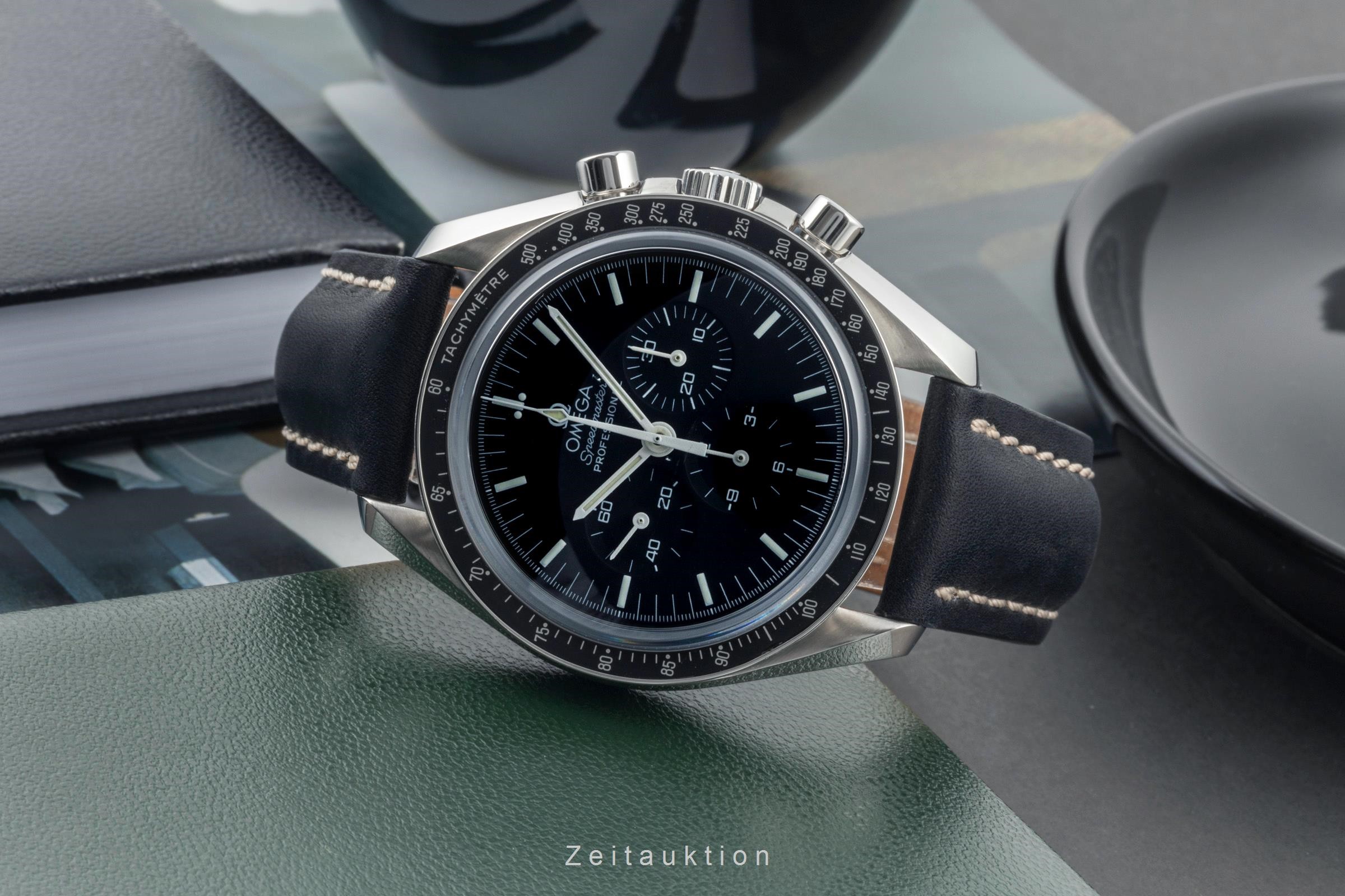 Omega Speedmaster Moonwatch chronograph steel manual winding Kal. 1863 Ref. 3573.50.00  | Zeitauktion