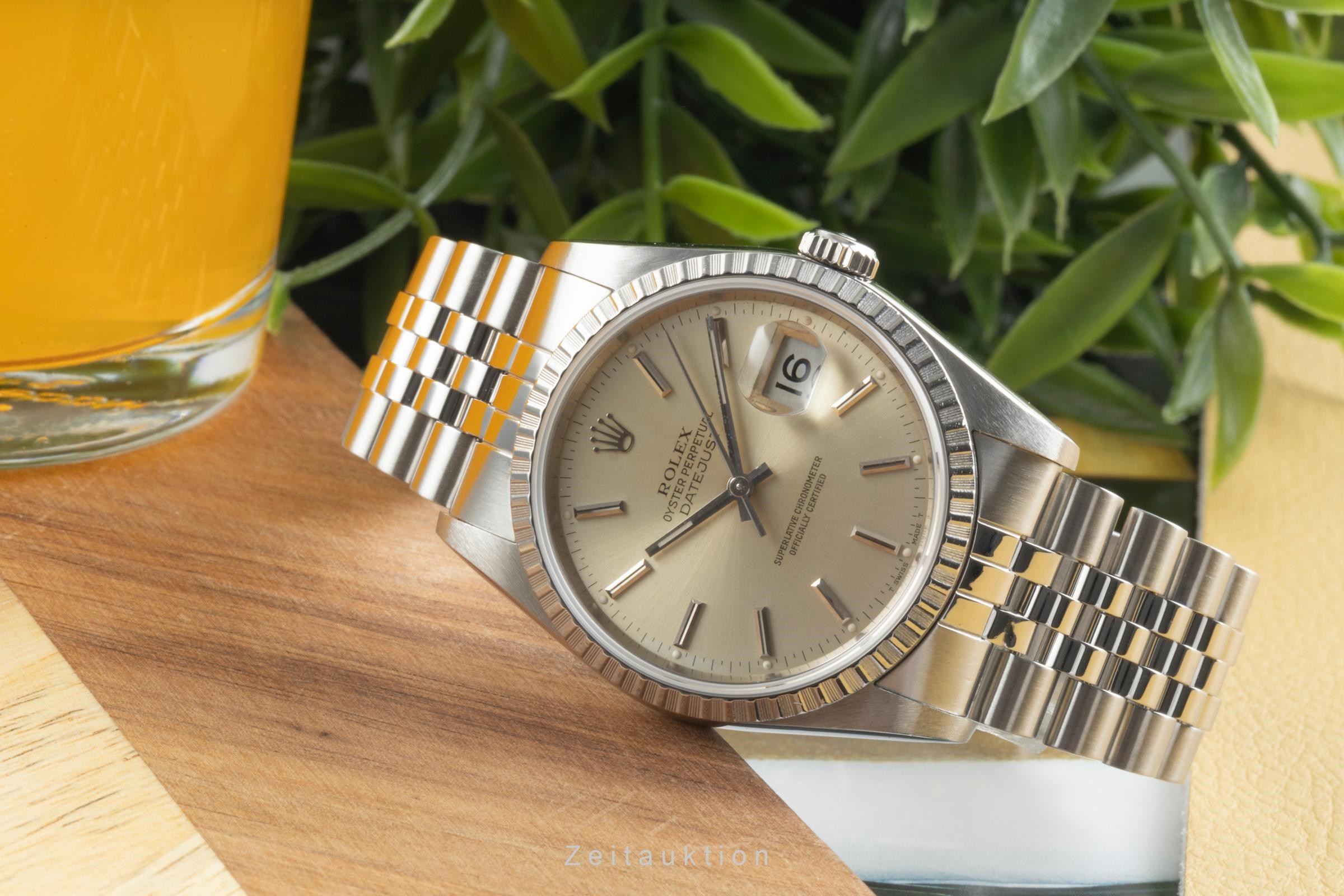 Rolex Datejust acier automatique Kal. 3135 Ref. 16220  | Zeitauktion