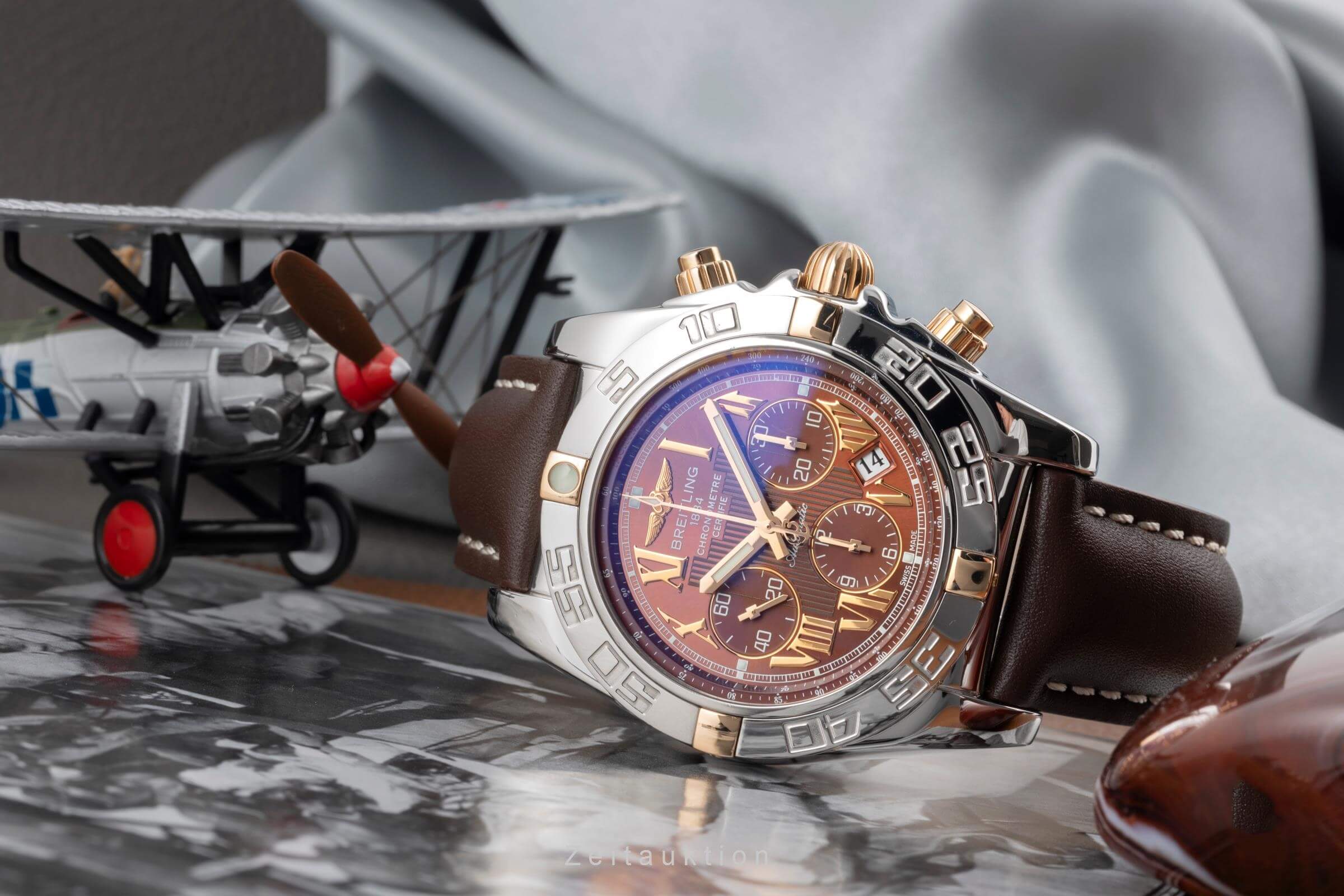 Breitling Chronomat 44 Chronograph Stahl / Gold Automatik Kal. B01  