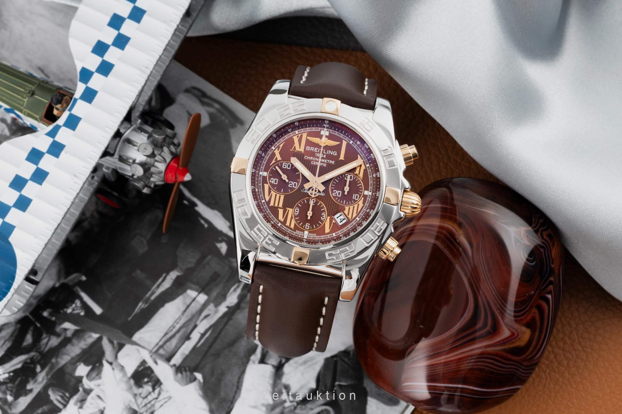 Breitling Chronomat 44 Chronograph Stahl / Gold Automatik Kal. B01  