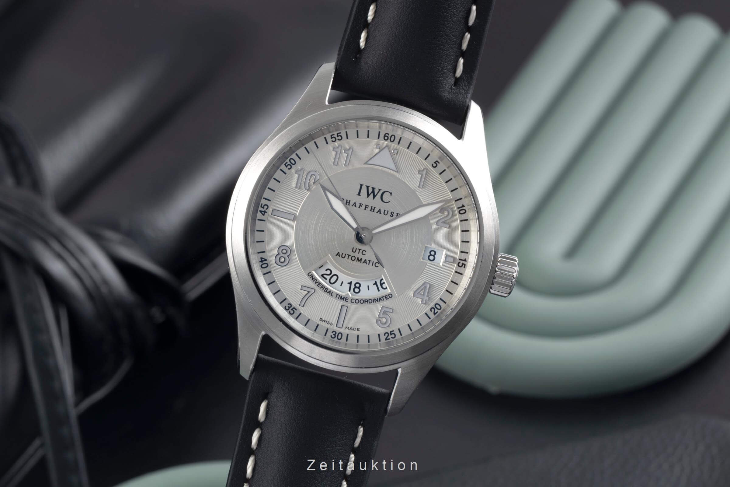 IWC Spitfire Stahl Automatik Kal. 30710 Ref. IW325110  | Zeitauktion