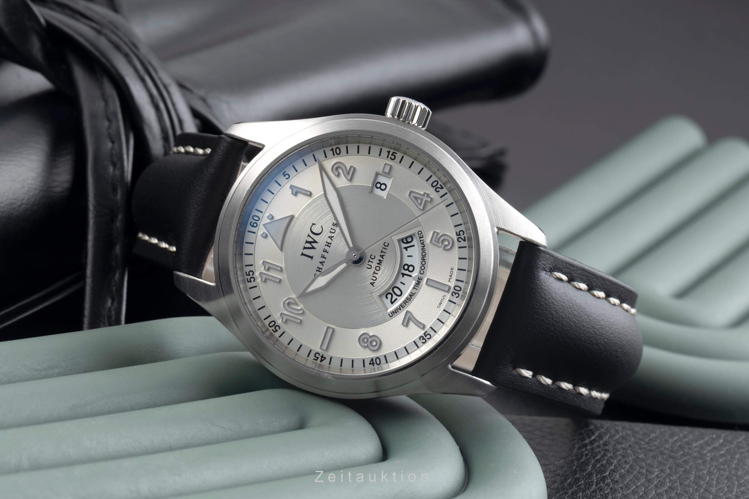 IWC Spitfire Stahl Automatik Kal. 30710 Ref. IW325110  | Zeitauktion