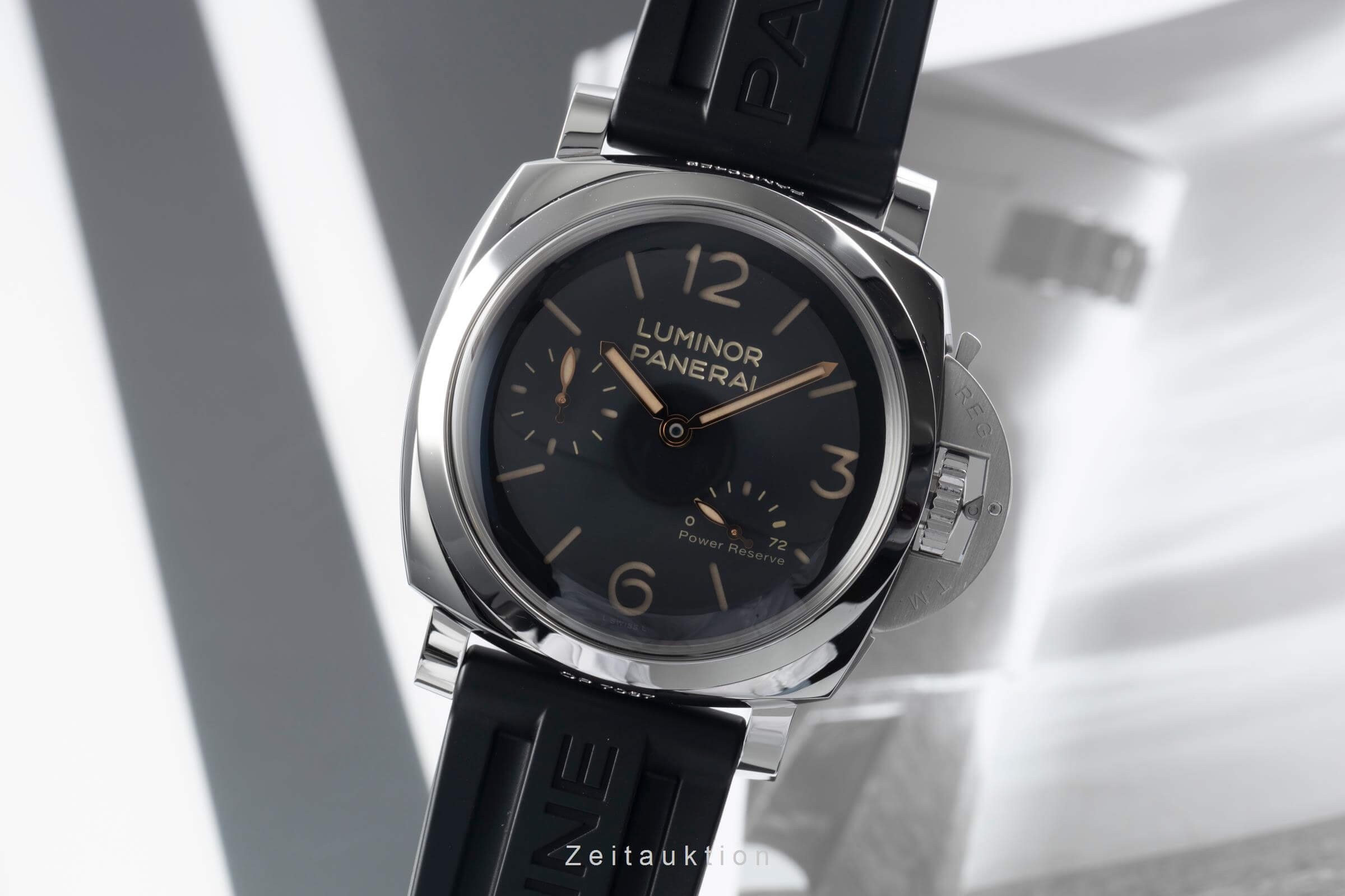 Panerai Luminor  Stahl Handaufzug Kal. P.3002 Ref. PAM00423  | Zeitauktion