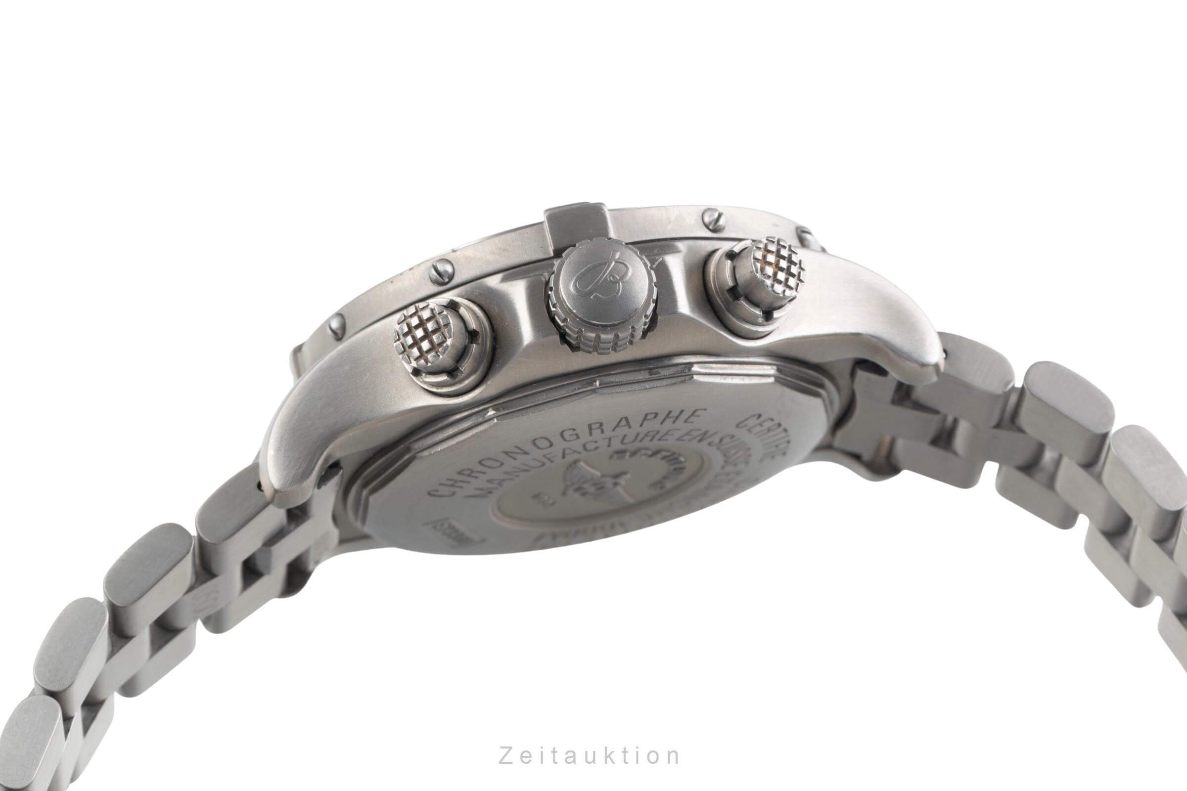 Breitling Avenger chronograph titanium quartz Kal. B73 Ref. E73360  | Zeitauktion