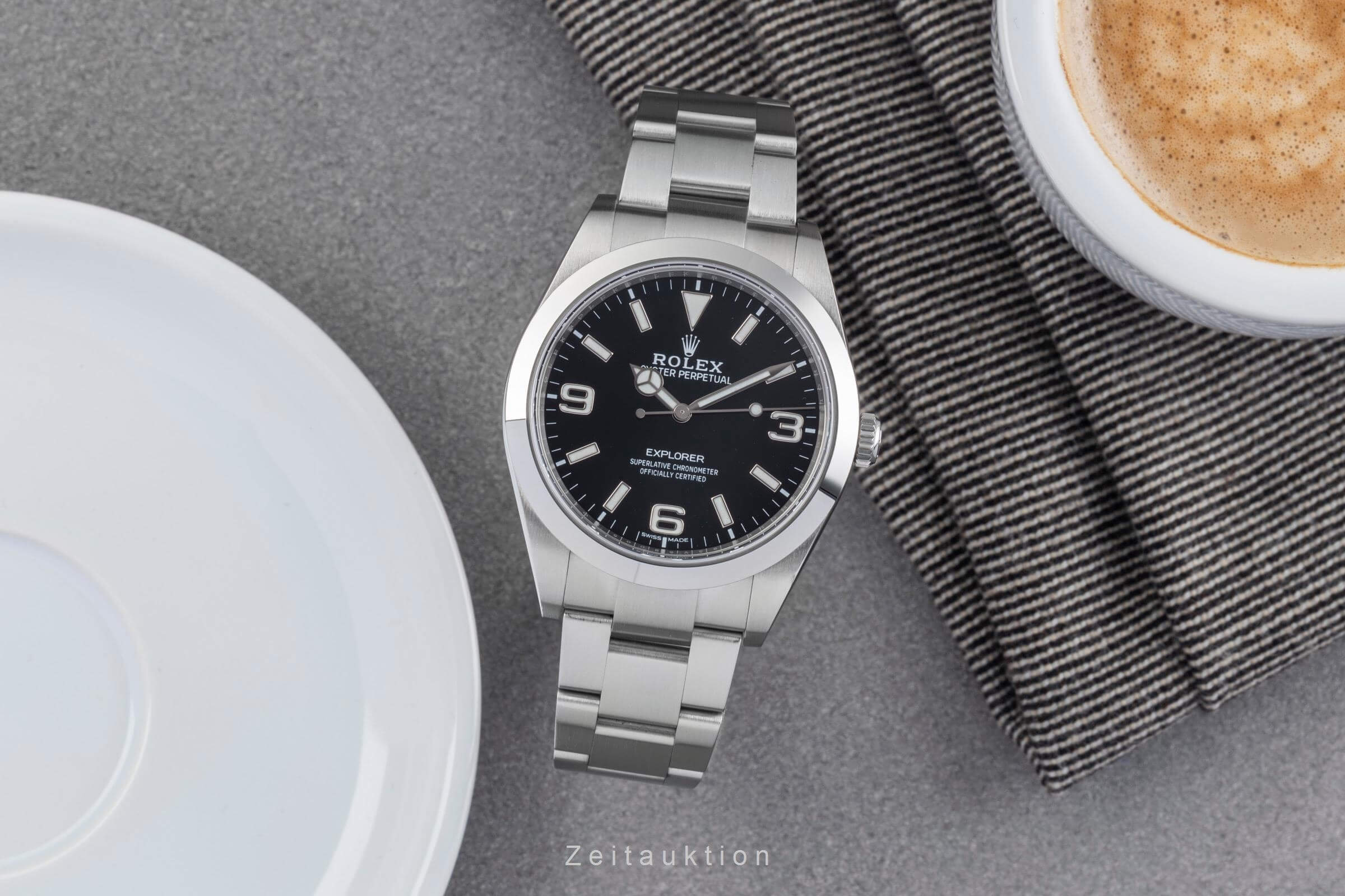 Rolex Explorer steel automatic Kal. 3132 Ref. 214270  | Zeitauktion