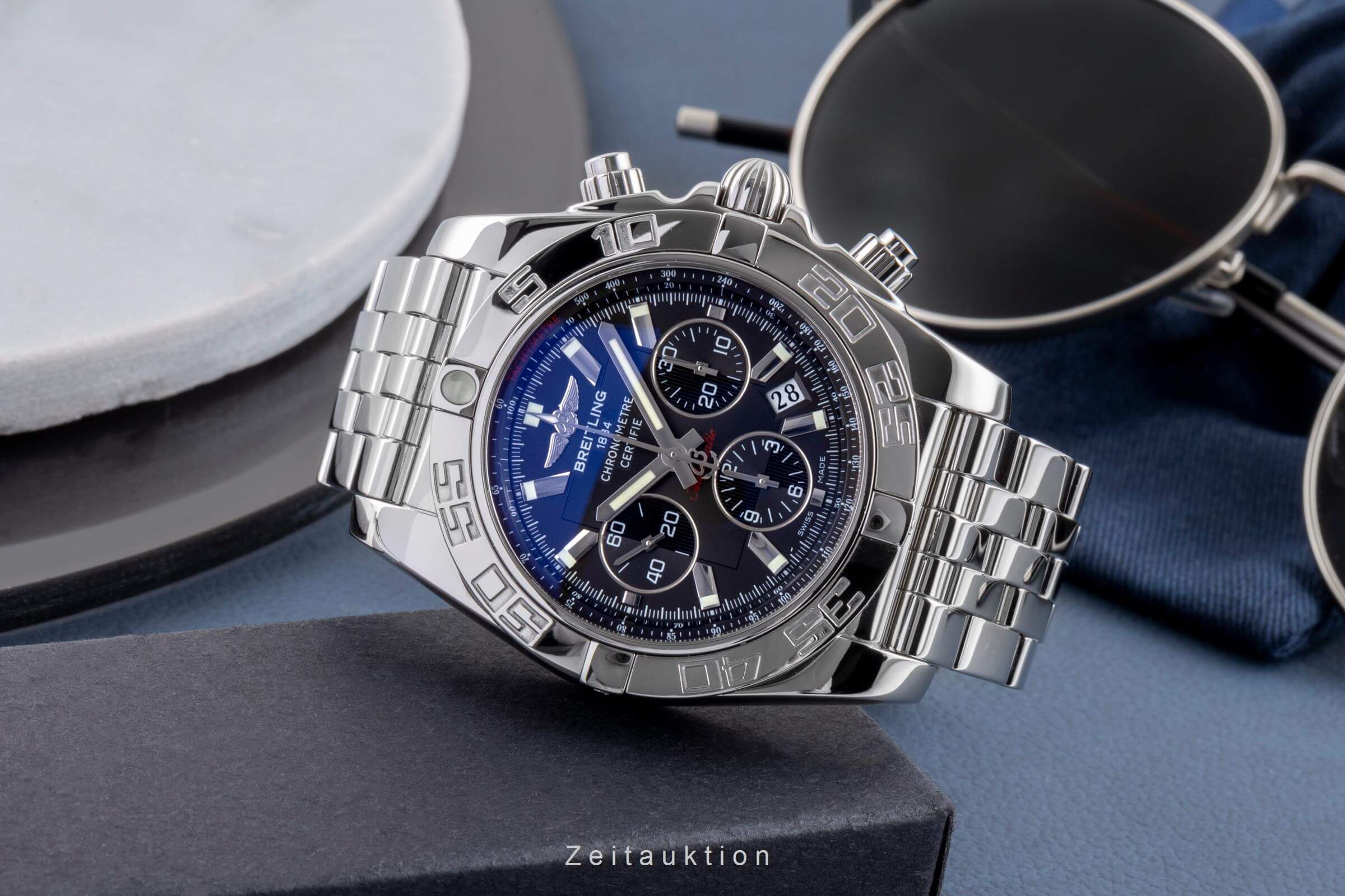 Breitling Chronomat 44 cronografo acciaio automatismo Kal. B01 Ref. AB0110,  AB011M24PA  | Zeitauktion
