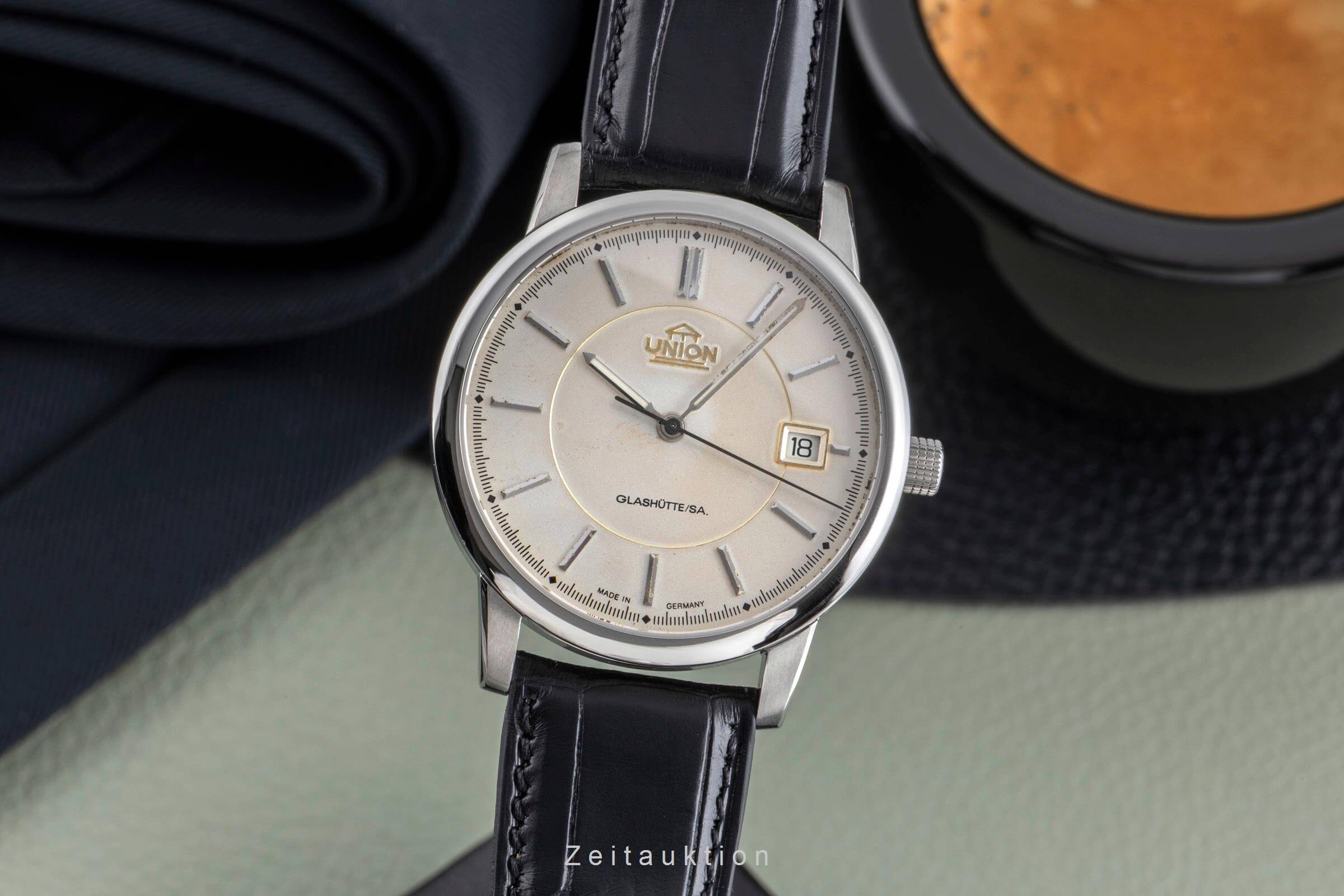 Union Glashütte Klassik Stahl Automatik Kal. 26 Ref. 26-11-15-02-10  | Zeitauktion