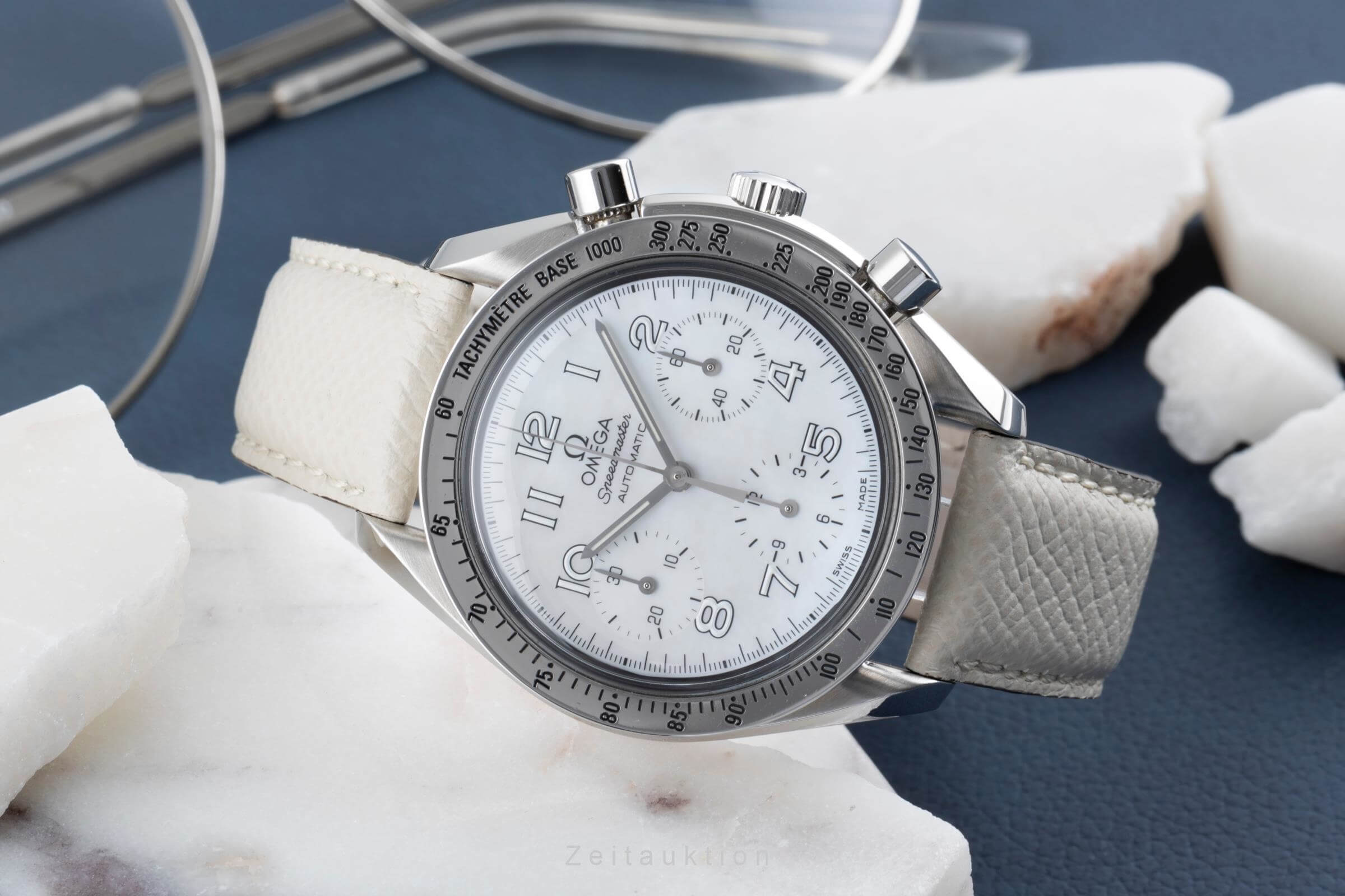 Omega Speedmaster Chronograph Stahl Automatik Kal. 3220 Ref. 3802.70.56  | Zeitauktion