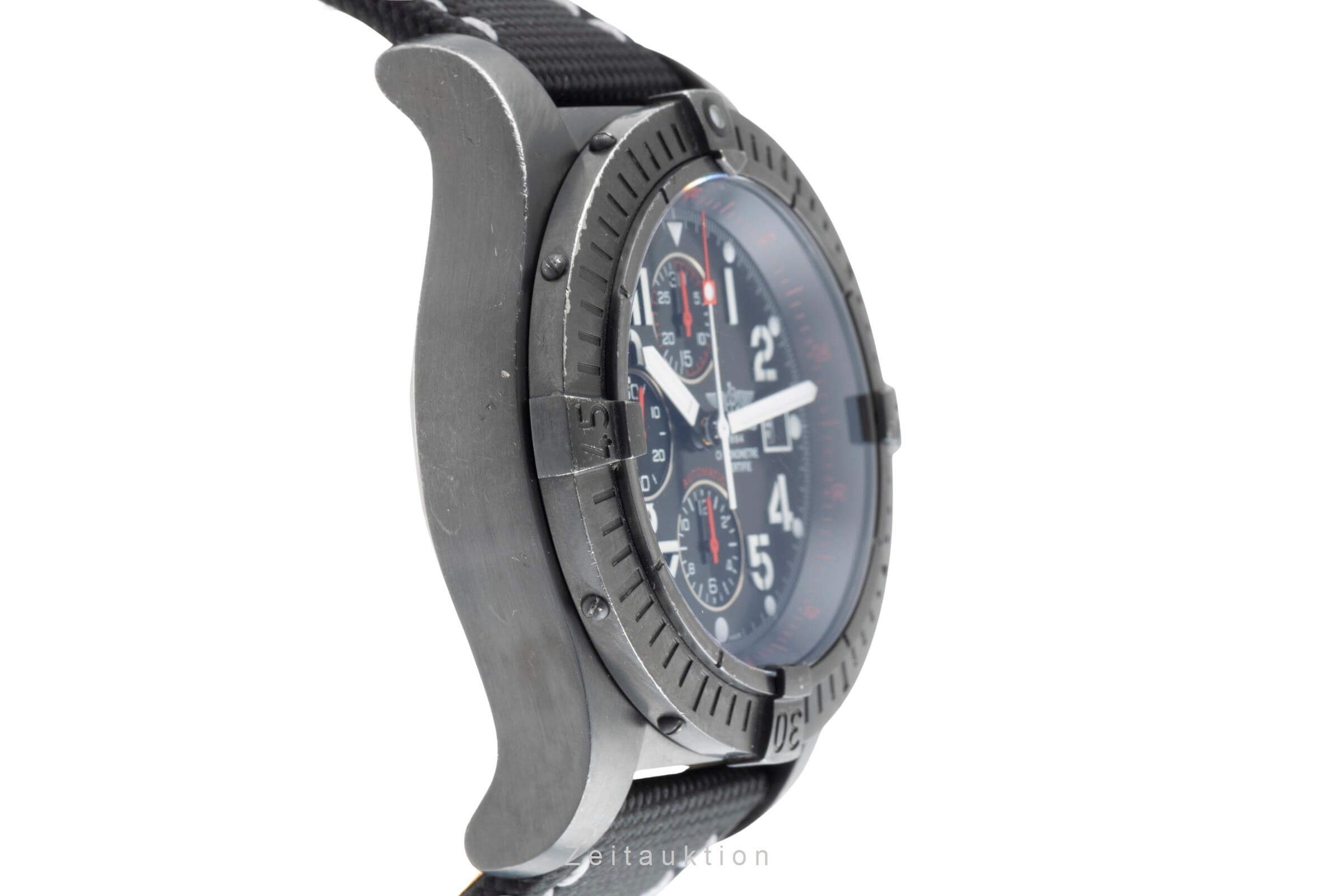 Breitling Super Avenger cronografo acciaio automatismo Kal. B13 Ref. M13370 LIMITED EDITION | Zeitauktion