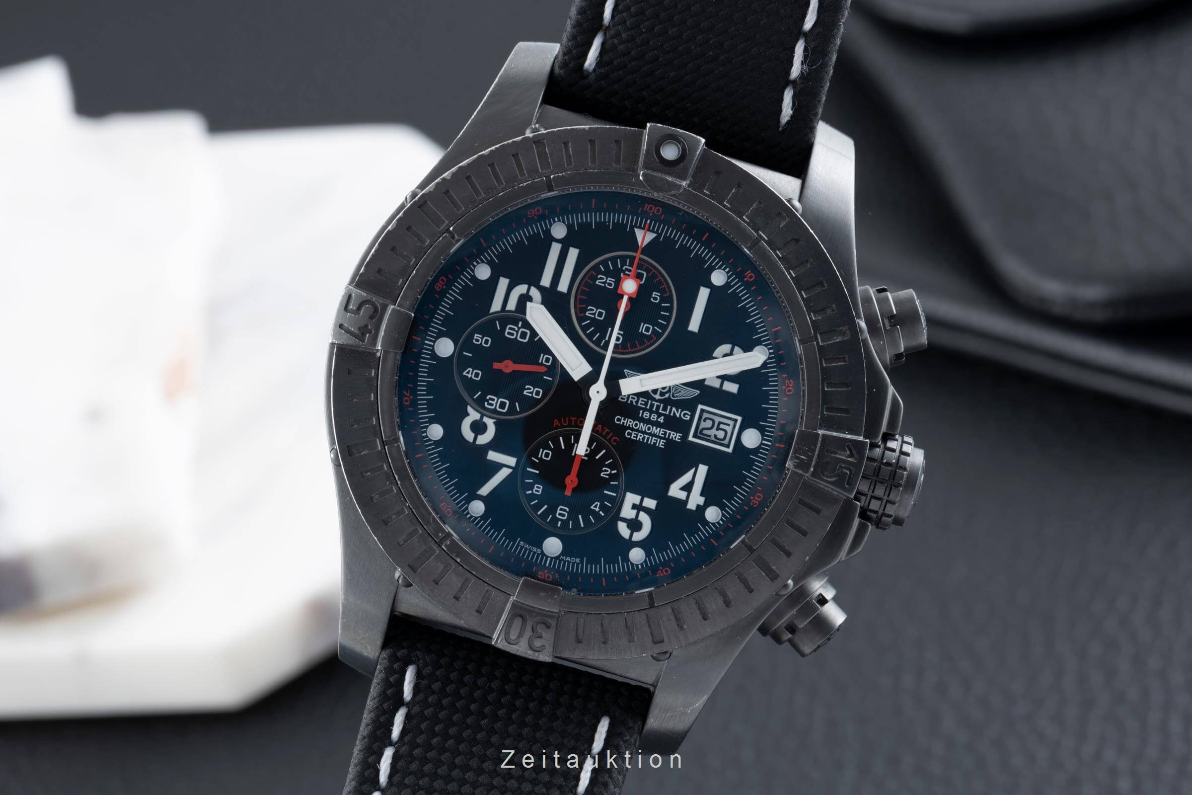 Breitling Super Avenger cronografo acciaio automatismo Kal. B13 Ref. M13370 LIMITED EDITION | Zeitauktion