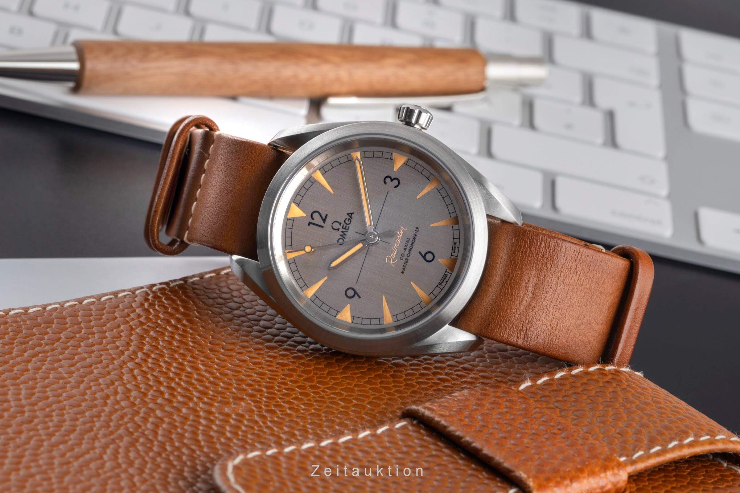 Omega Railmaster acciaio automatismo Kal. 8806 Ref. 220.12.40.20.06.001  | Zeitauktion
