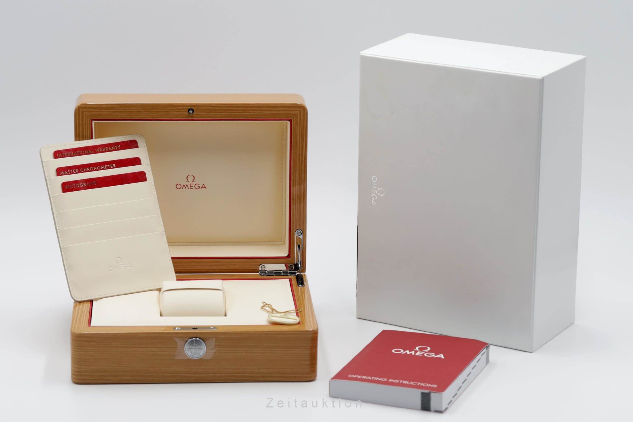 Omega Seamaster ceramica automatismo Kal. 8906 Ref. 215.92.46.22.03.001  | Zeitauktion