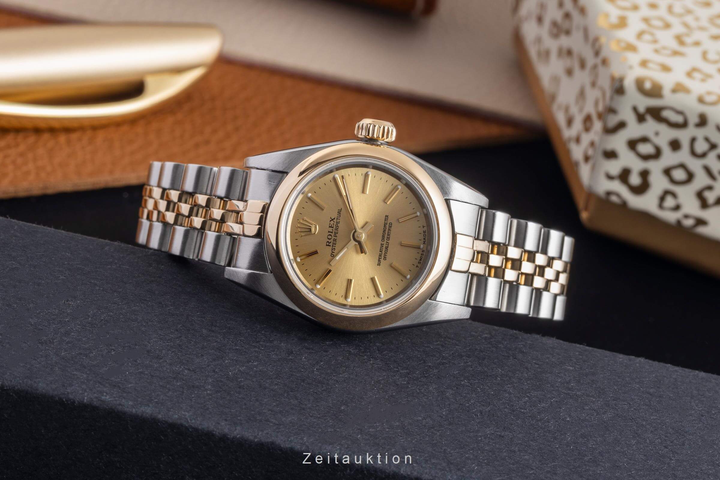 Rolex Oyster Perpetual acciaio / oro automatismo Kal. 2130 Ref. 67183  | Zeitauktion