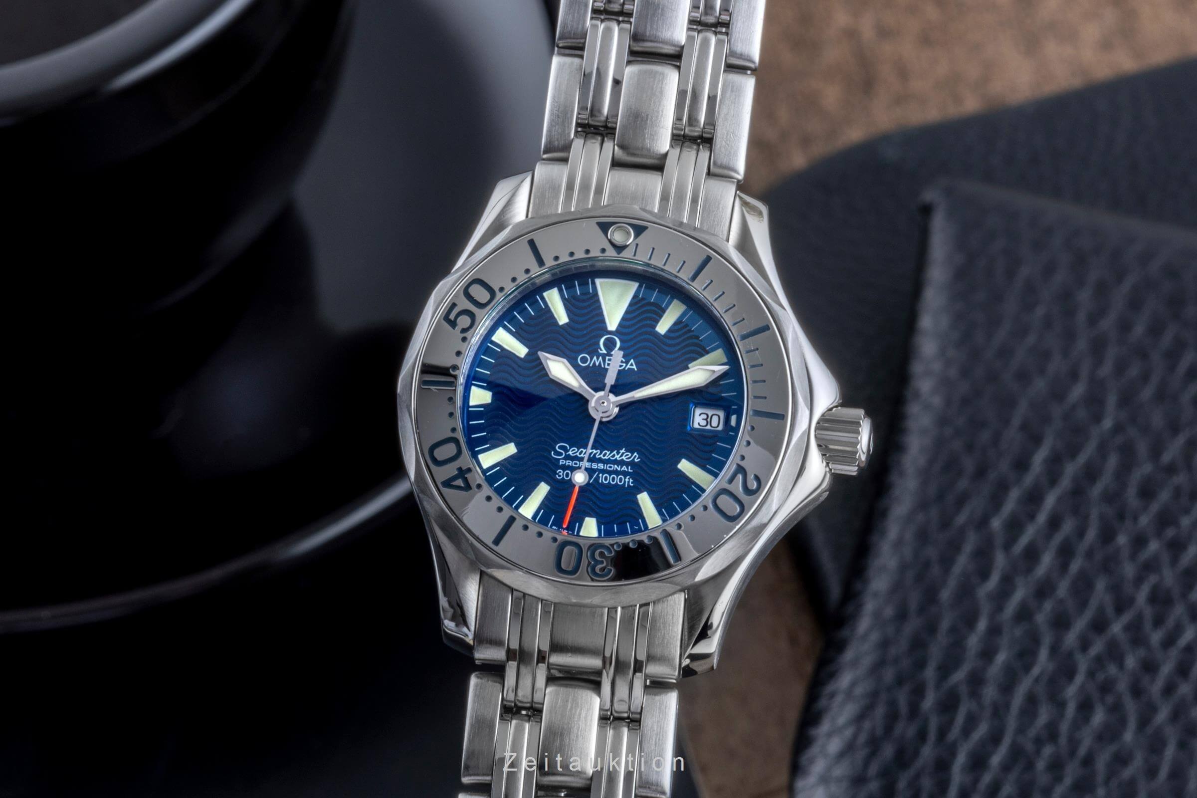 Omega Seamaster Stahl Quarz Kal. 1424 Ref. 2283.80.00  | Zeitauktion