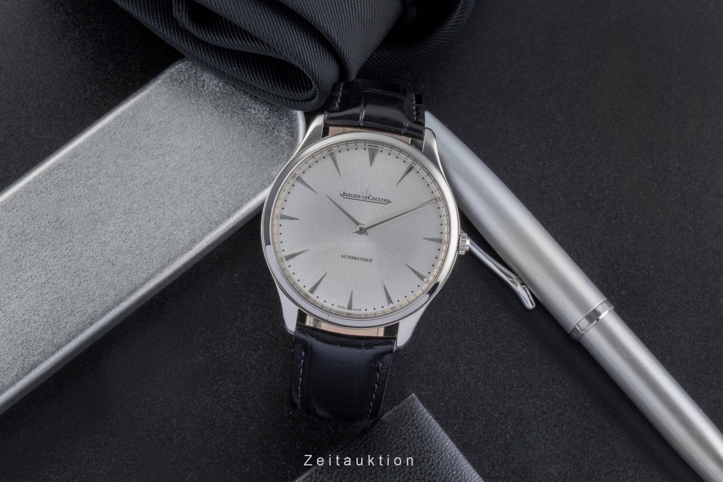 Jaeger-LeCoultre Master Ultra Thin acier automatique Kal. 898C Ref. Q133842, 170.8.37  | Zeitauktion
