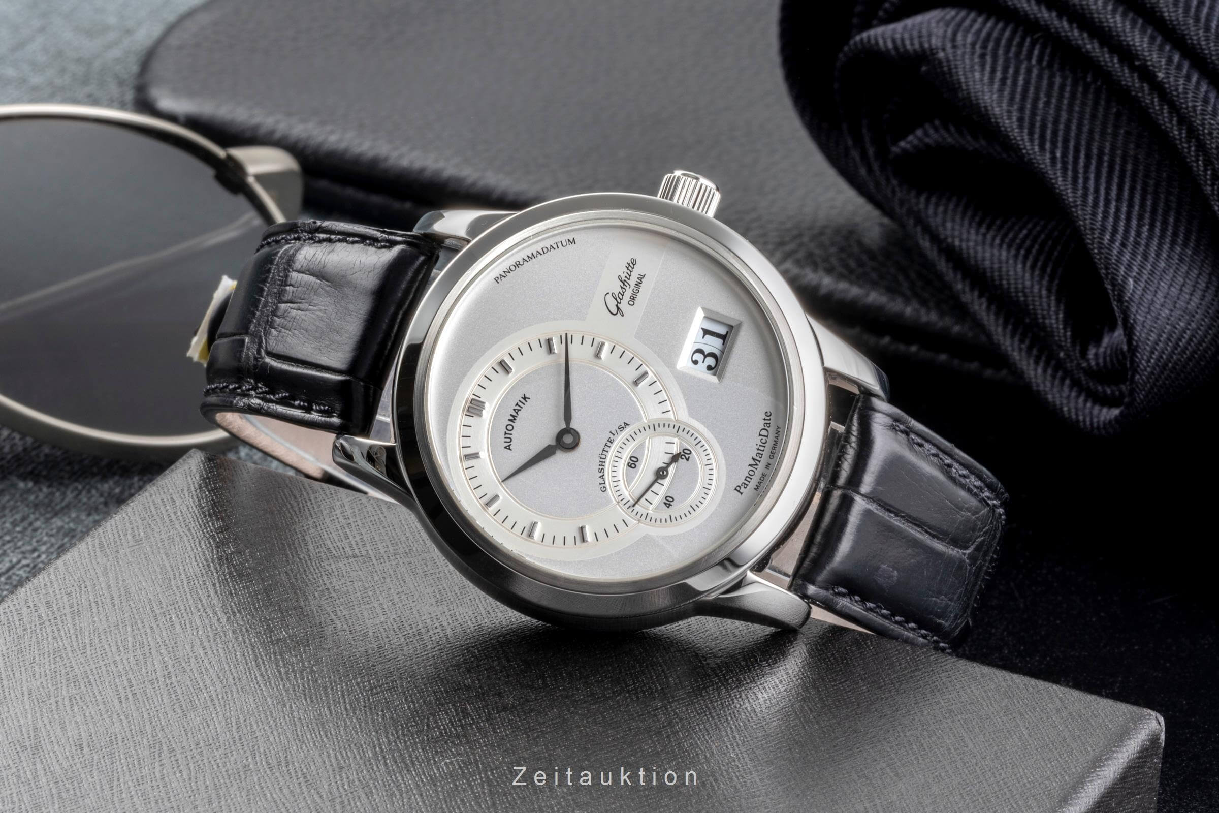 Glashütte Original PanoMaticDate acero automático Kal. GUB 90 Ref. 90-01-02-02-04  | Zeitauktion
