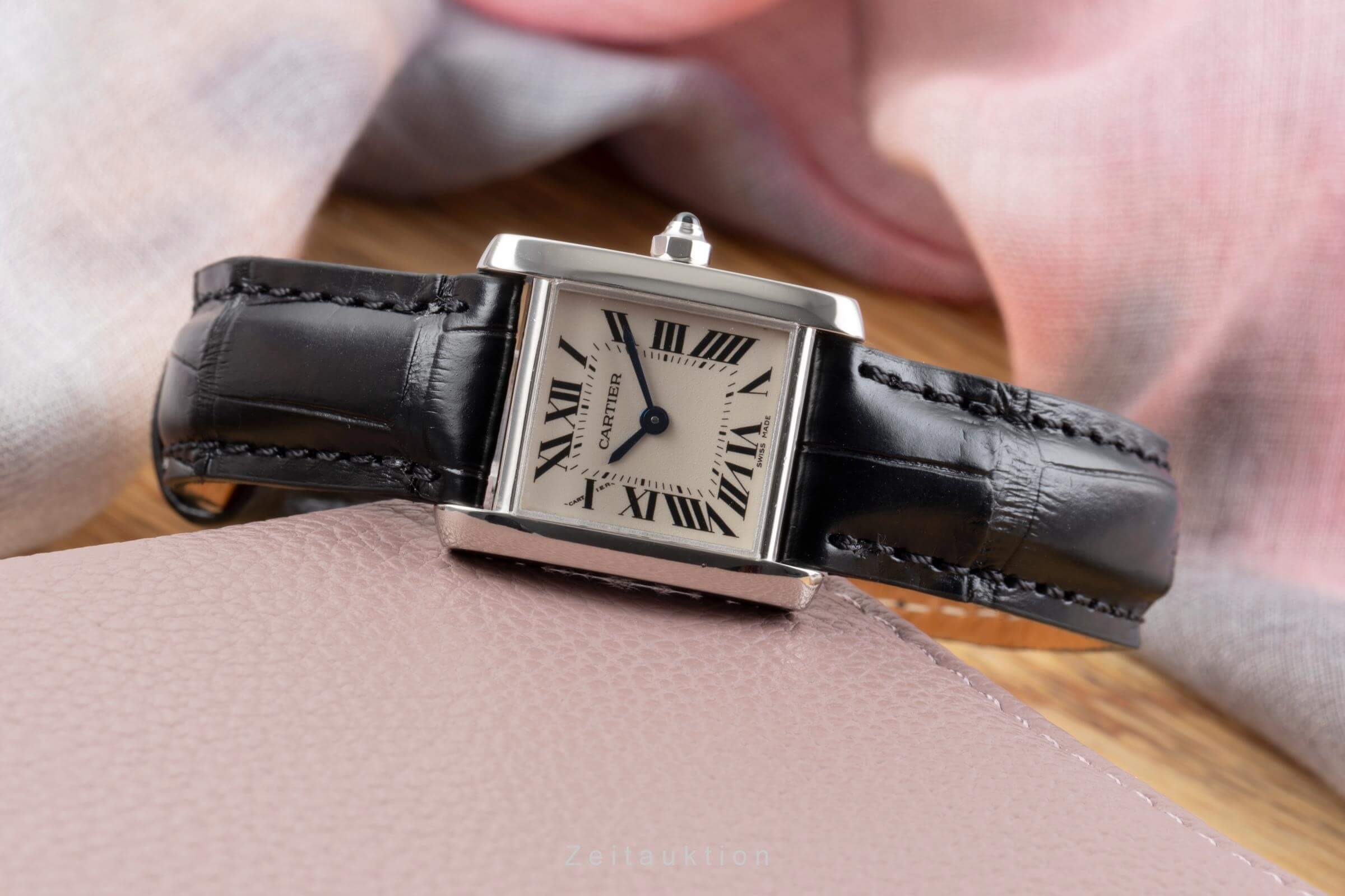 Cartier Tank Francaise or blanc 18 ct quartz Kal. 057 Ref. W50012S3  | Zeitauktion