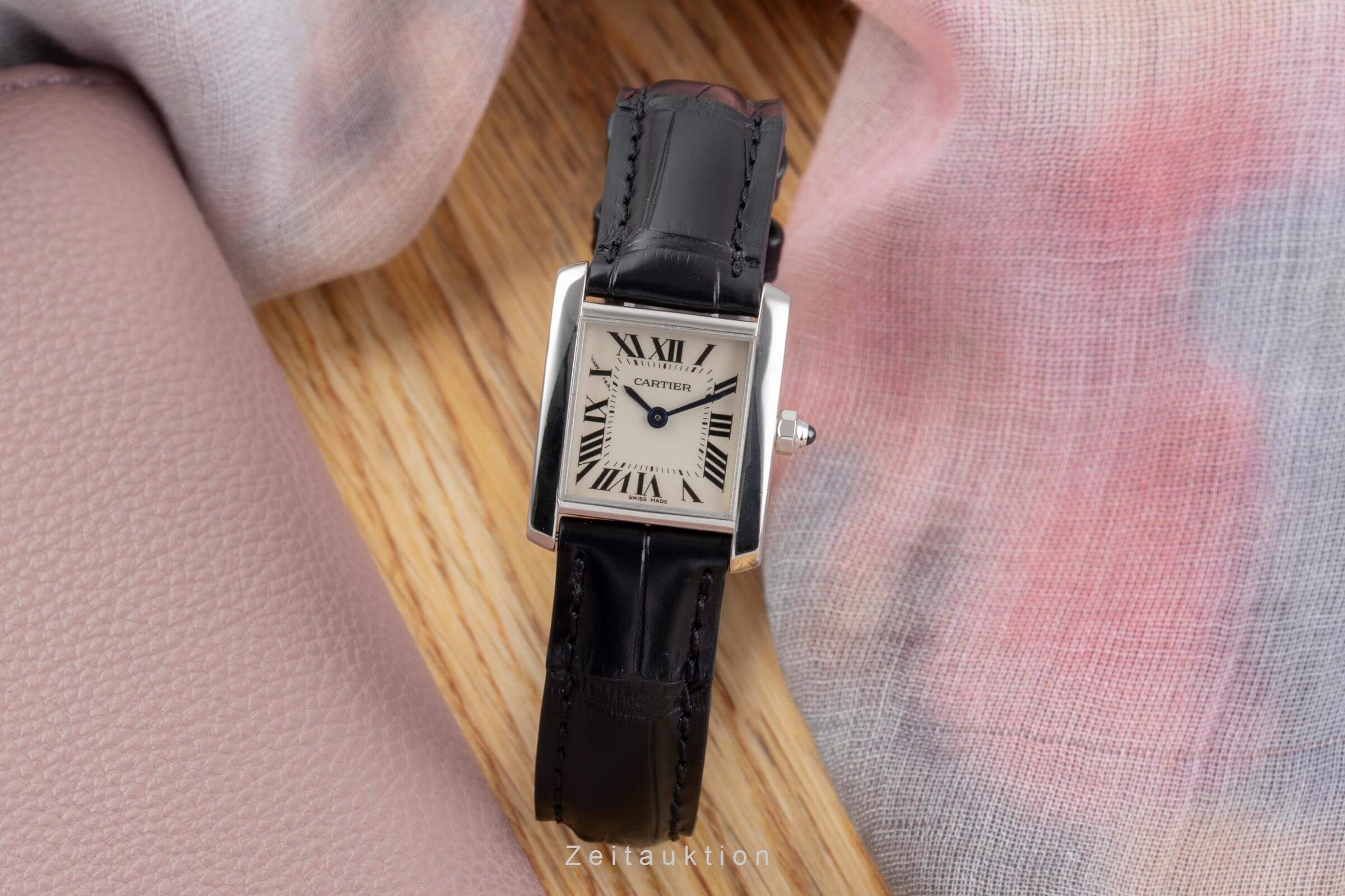 Cartier Tank Francaise or blanc 18 ct quartz Kal. 057 Ref. W50012S3  | Zeitauktion