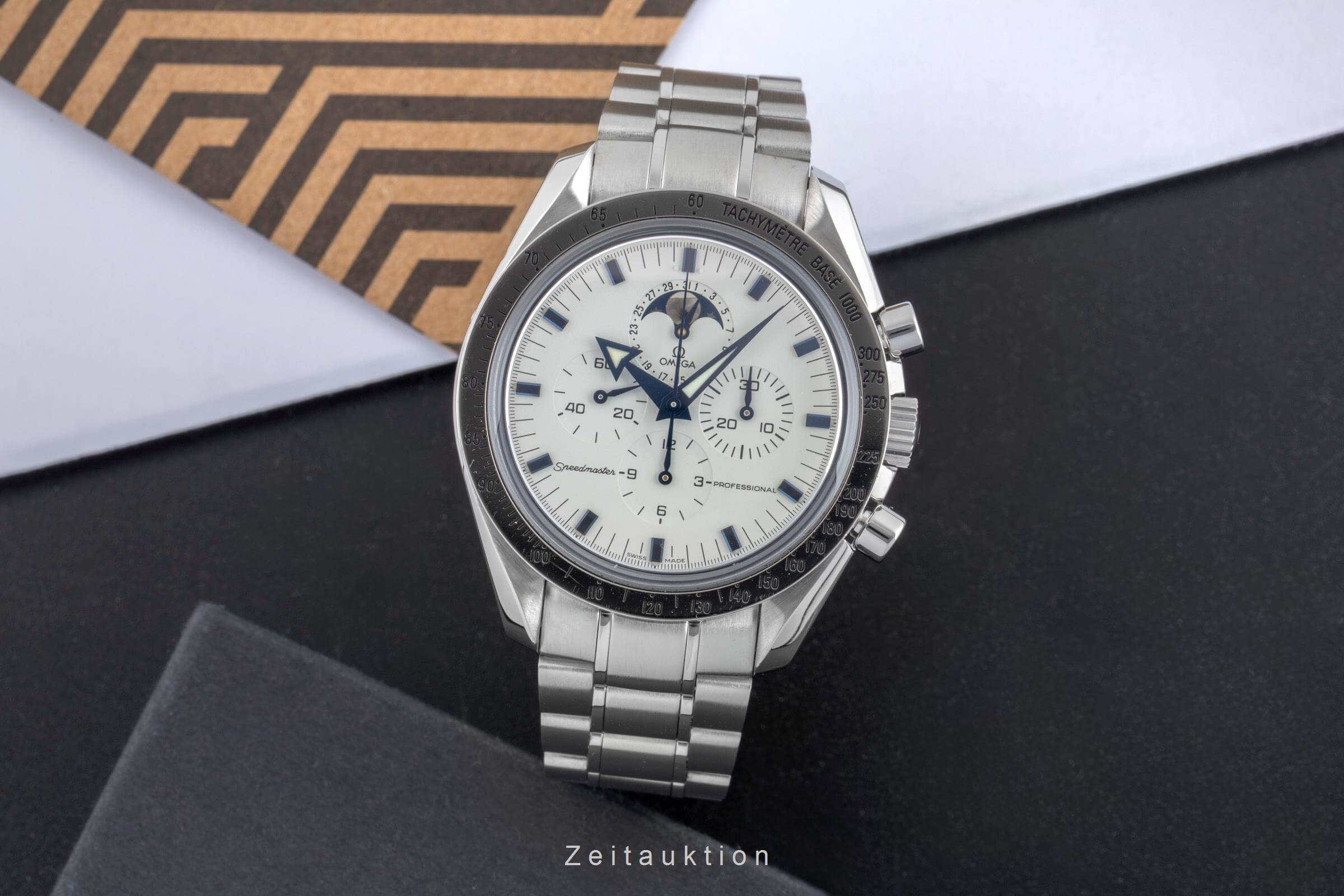 Omega Speedmaster chronographe acier à remontage manuel Kal. 1866 Ref. 3575.20.00  | Zeitauktion