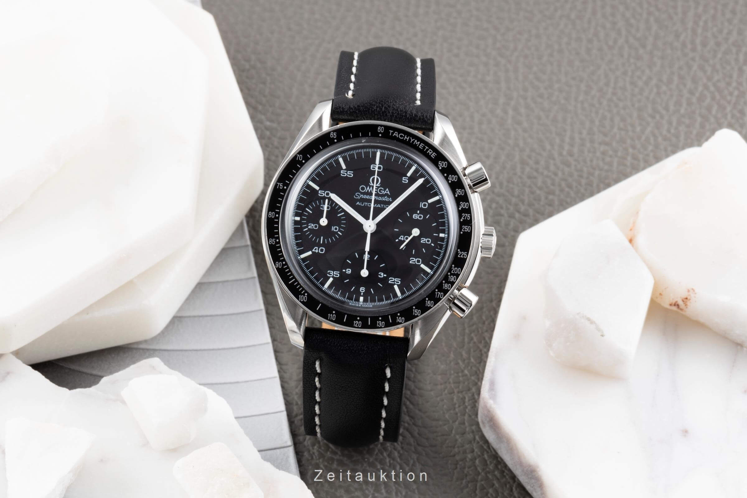 Omega Speedmaster chronographe acier automatique Kal. 3220 Ref. 3810.50.06  | Zeitauktion