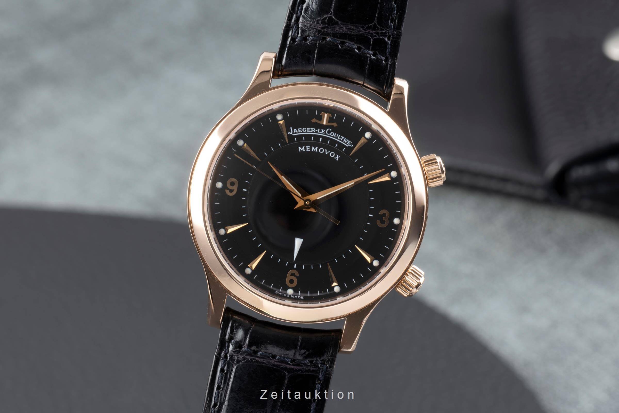 Jaeger-LeCoultre Memovox or 18 ct automatique Kal. 914 Ref. Q1442470  144.2.94.S  | Zeitauktion