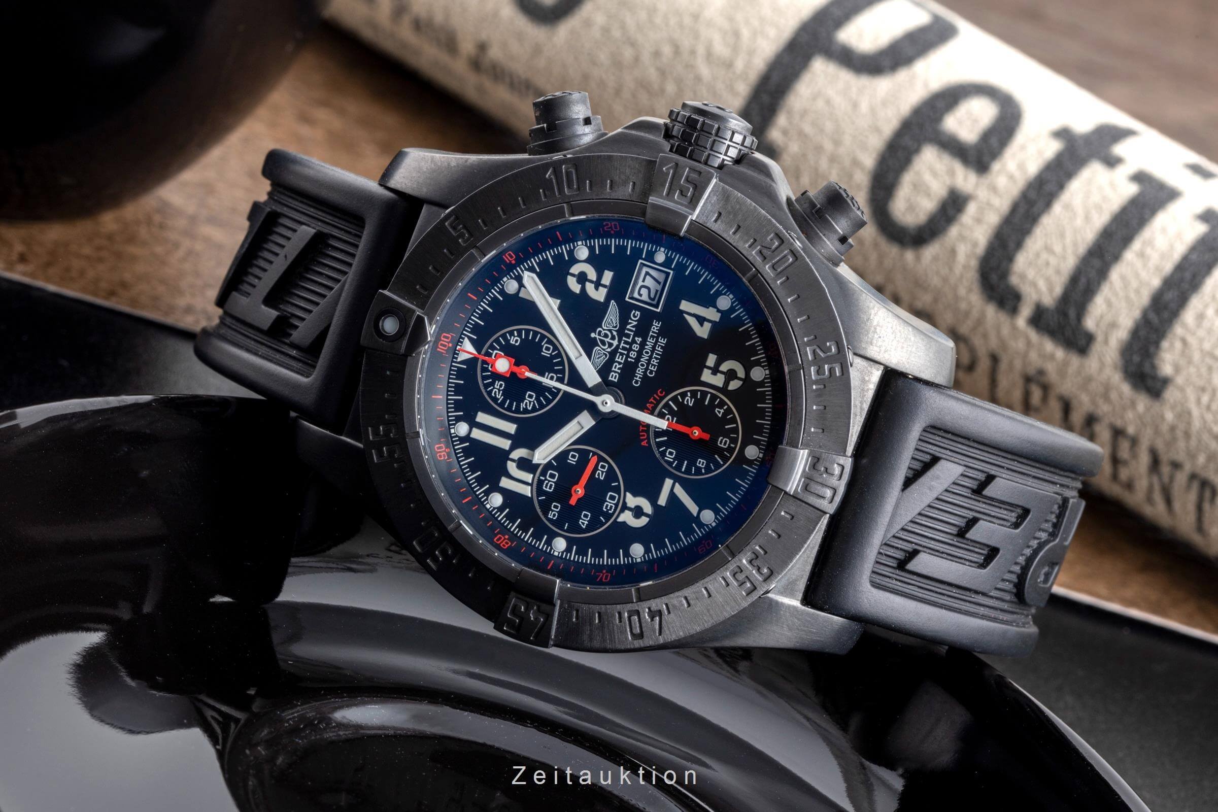 Breitling Avenger Skyland chronographe acier automatique Kal. B13 Ref. M13380 LIMITED EDITION | Zeitauktion