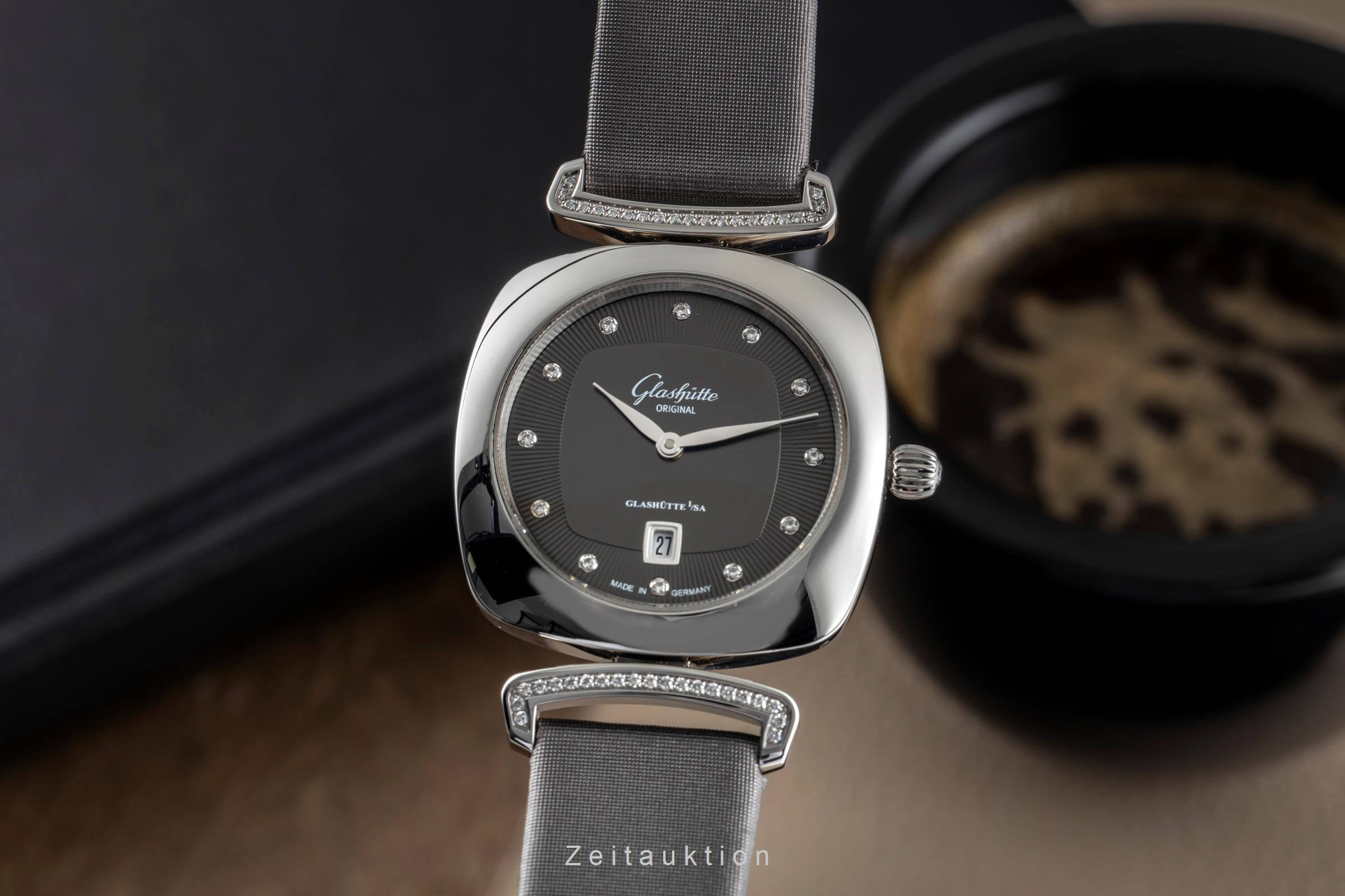 Glashütte Original Pavonina acero cuarzo Kal. 03-01 Ref. 03-01-06-12-02  | Zeitauktion