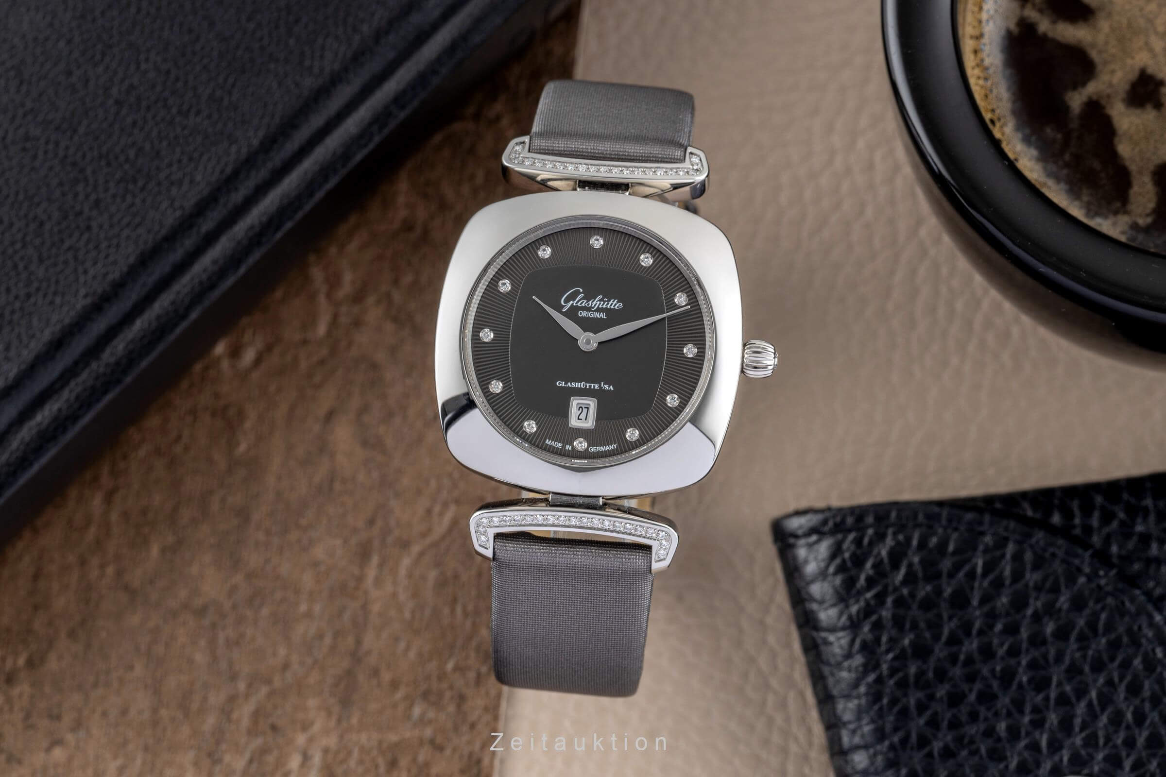 Glashütte Original Pavonina acero cuarzo Kal. 03-01 Ref. 03-01-06-12-02  | Zeitauktion